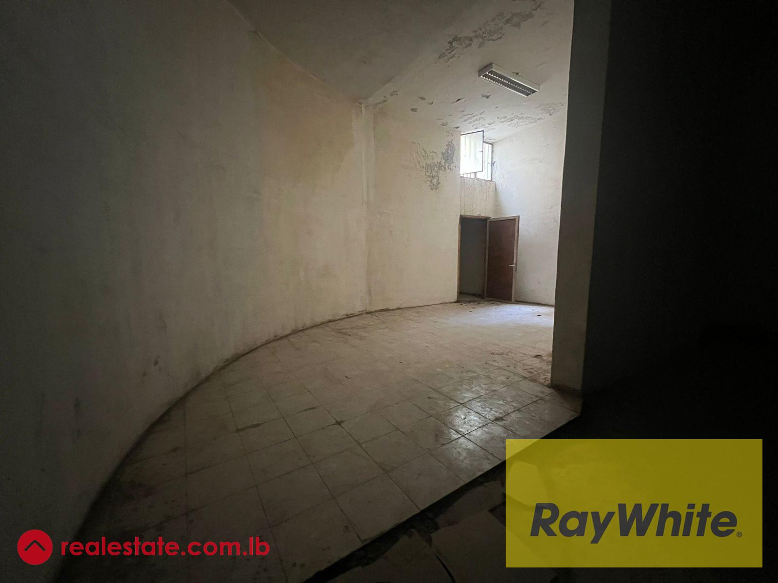 Warehouse For Sale In Bsalim