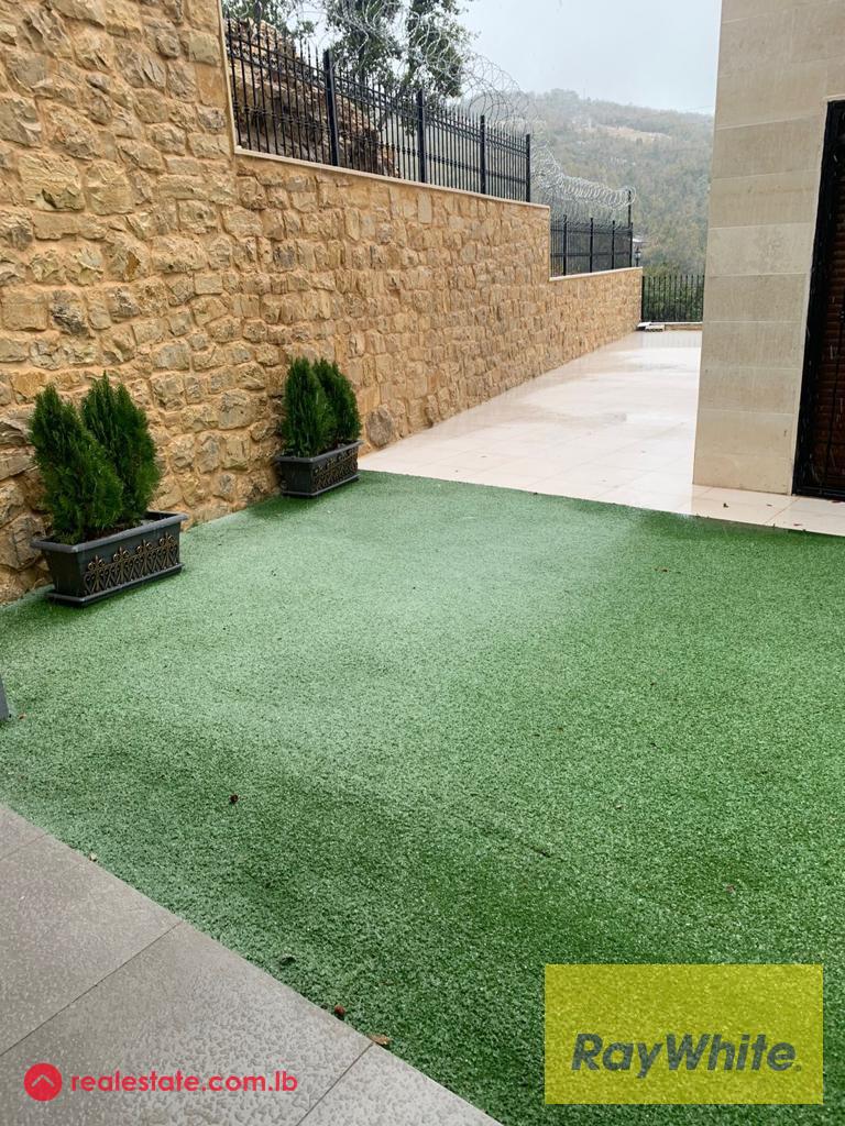 Amazing Small Villa for Sale in Mechmech