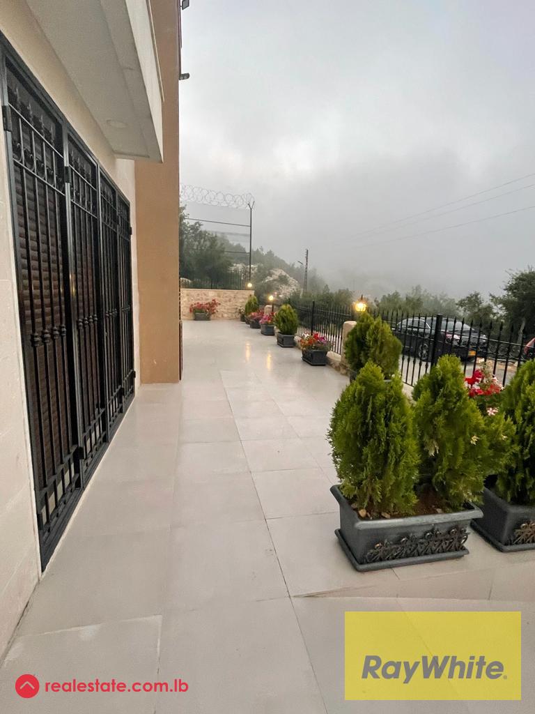 Amazing Small Villa for Sale in Mechmech