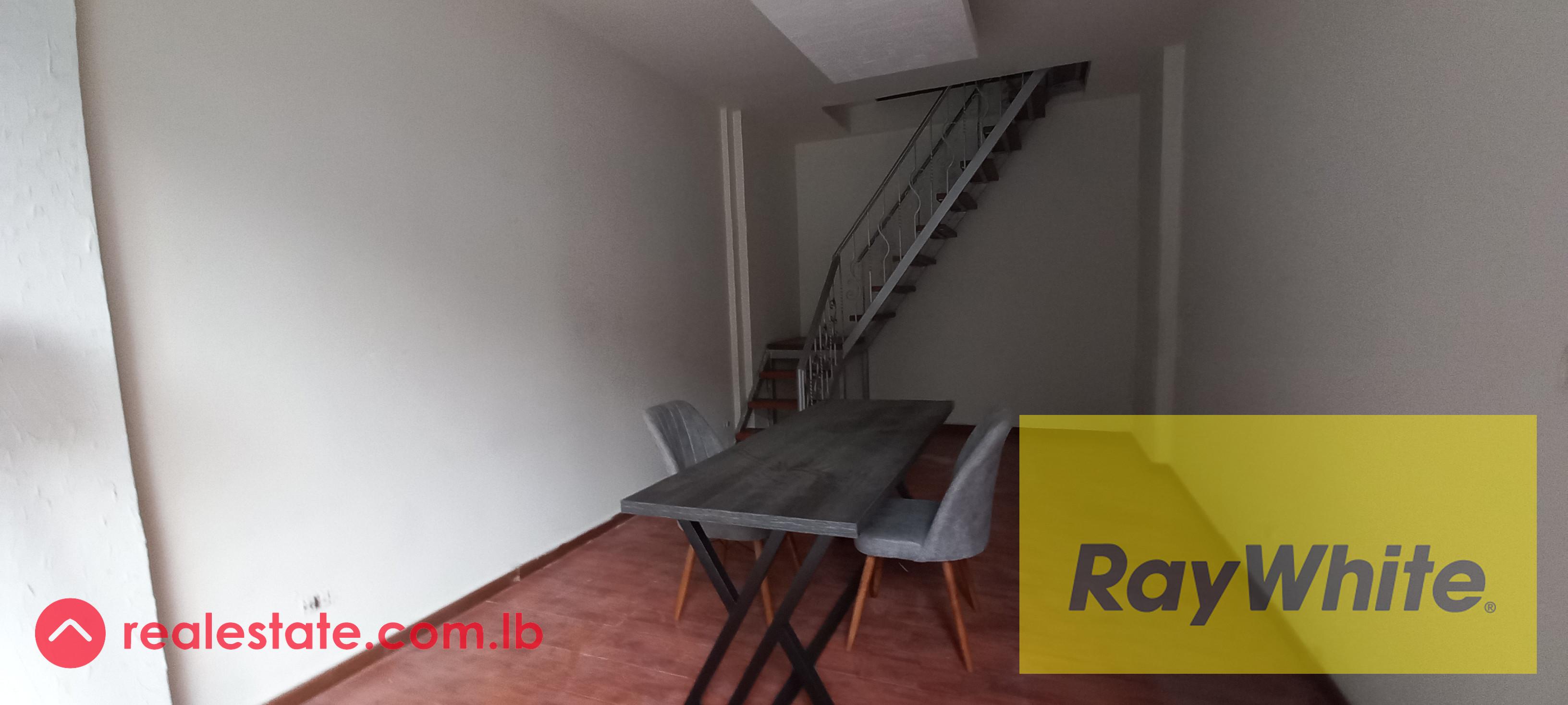 Office in commercial center in Zalka for sale