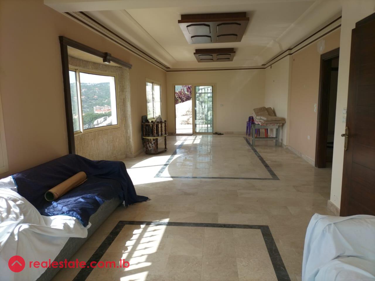 Villa in Qalaa, Baabda with Mountain View