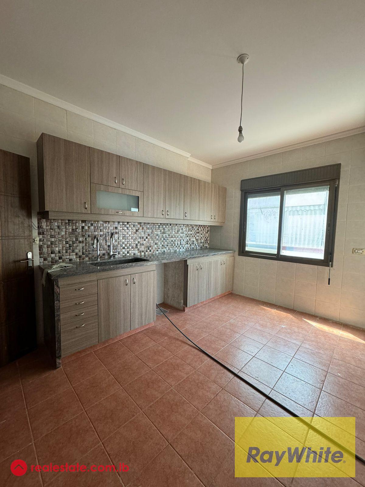 Apartment For Sale in Mtayleb