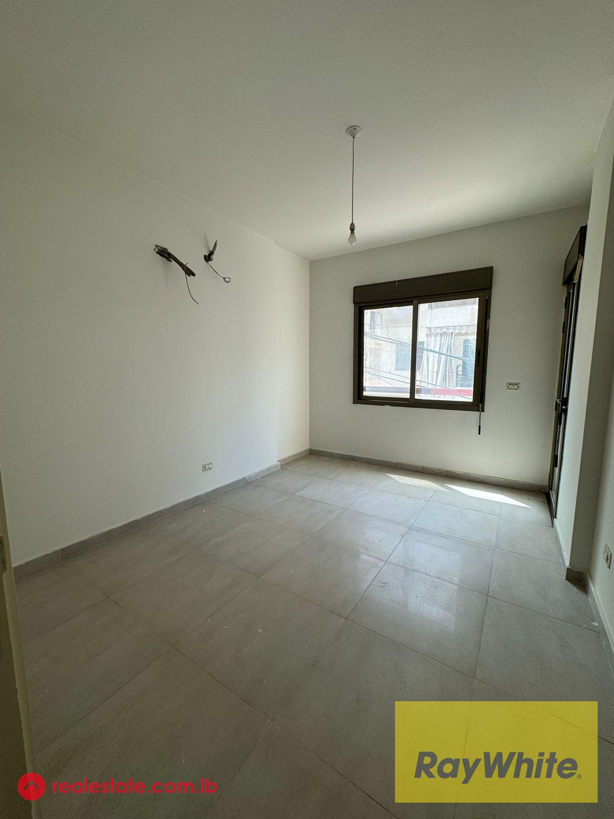 Apartment For Sale in Mtayleb