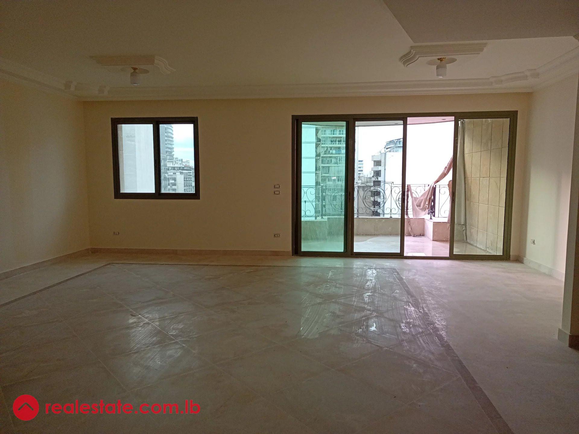 Spacious apartment for sale Ras Beirut -kraytem
