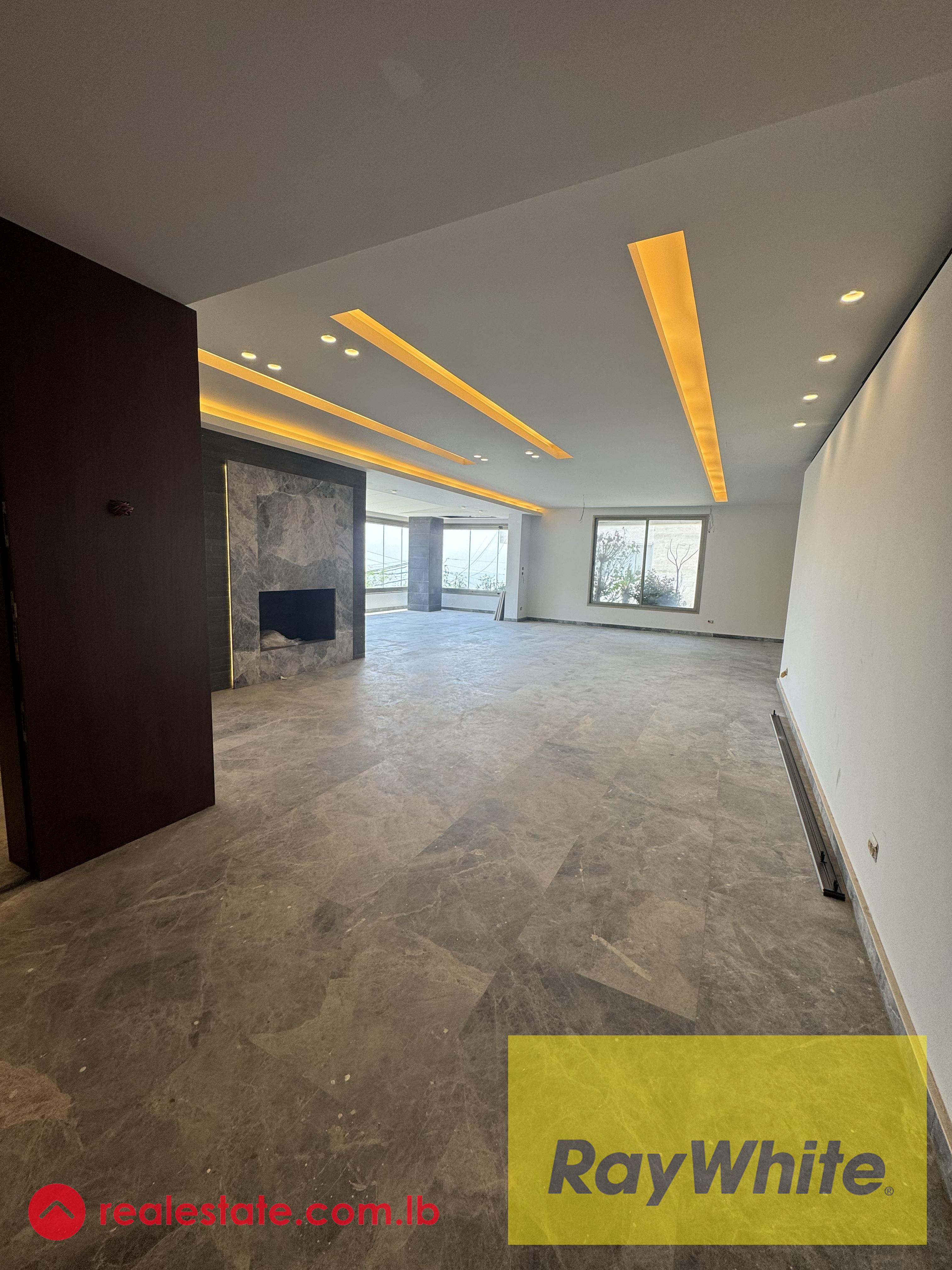 Apartment 320m² + 250m² garden For Sale in Biyada