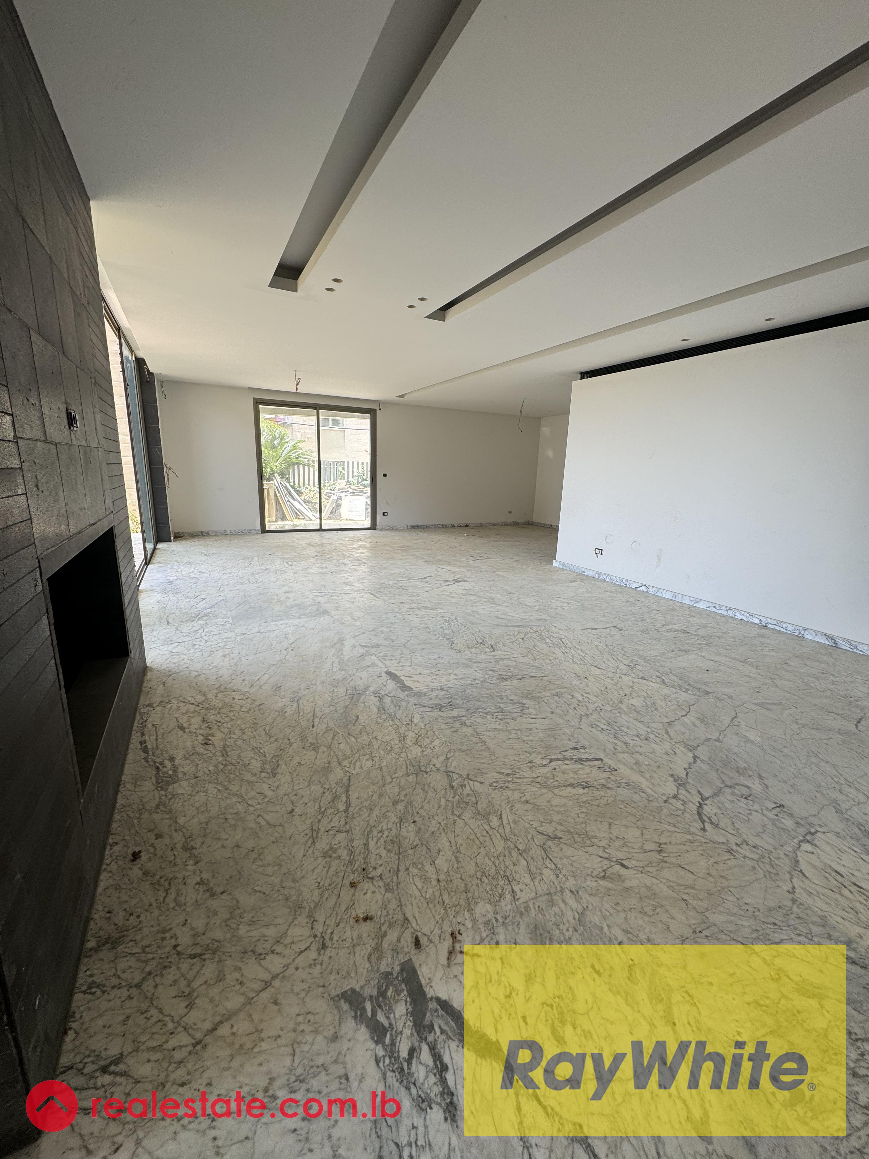 Apartment 320m² + 250m² garden For Sale in Biyada