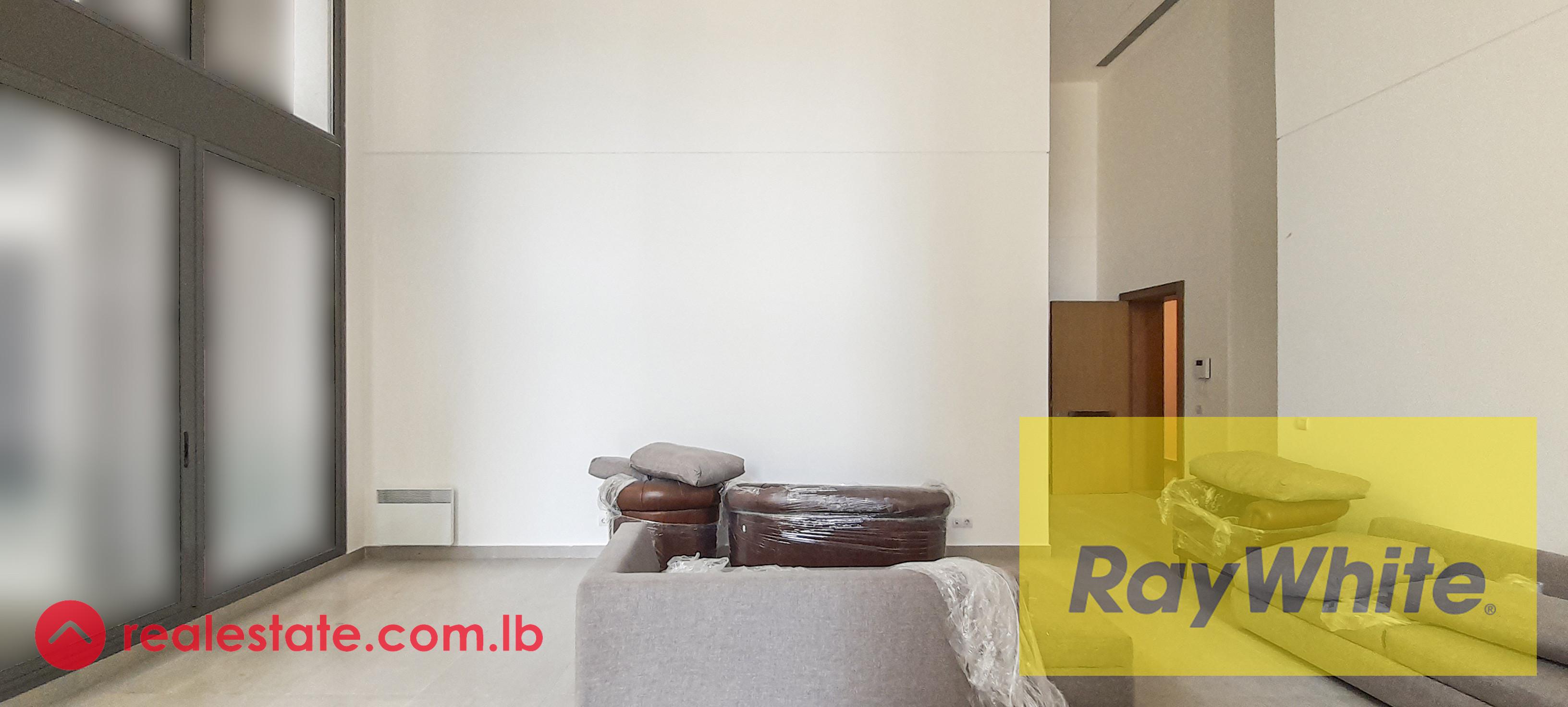 Two Bedrooms Apartment For Sale in Achrafieh