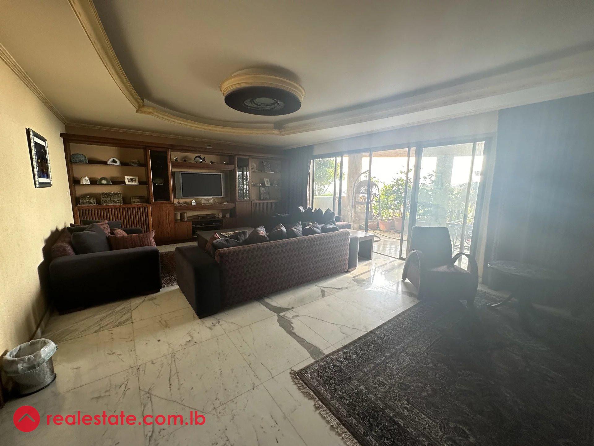 Luxurious Duplex with Stunning Roof Terrace