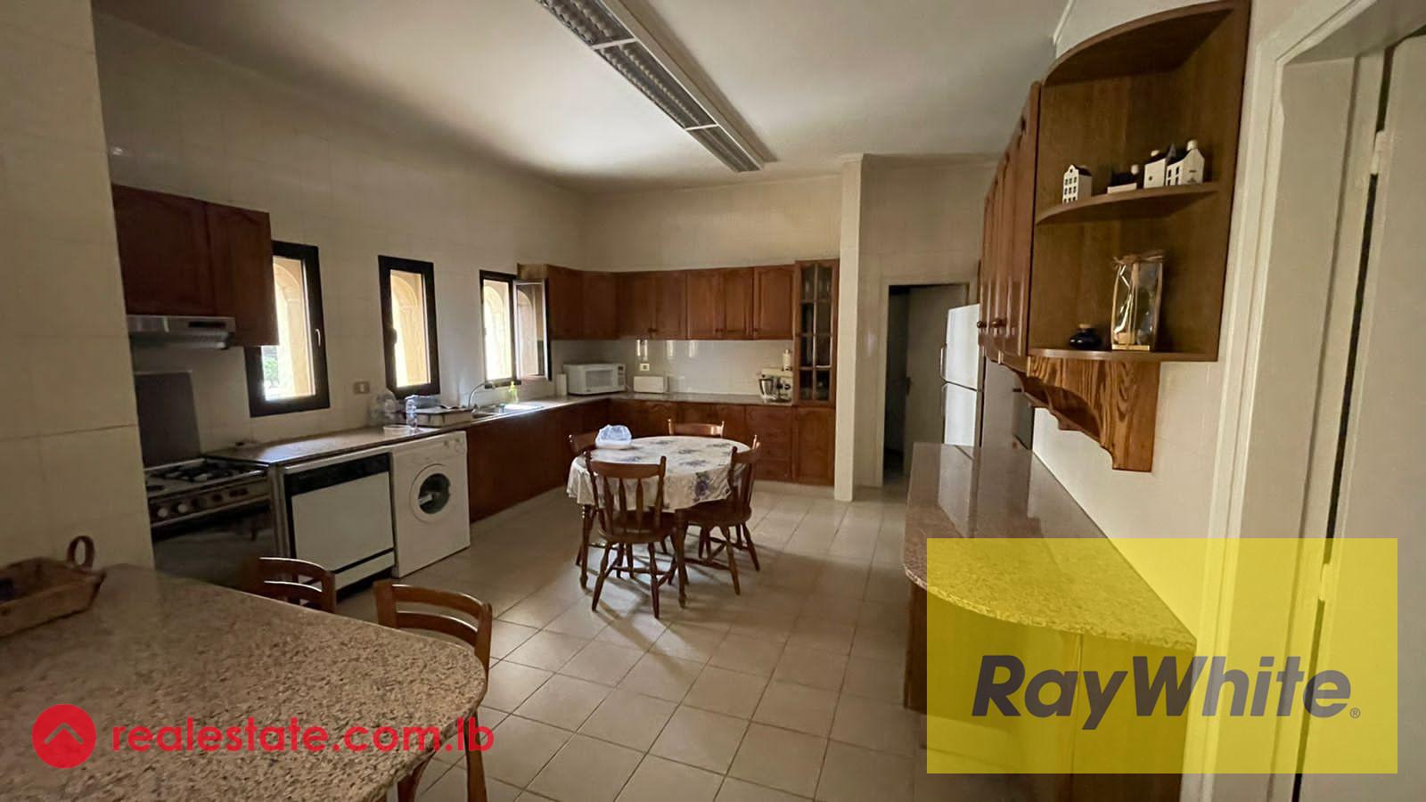 Luxurious Apartment for rent in Mtayleb
