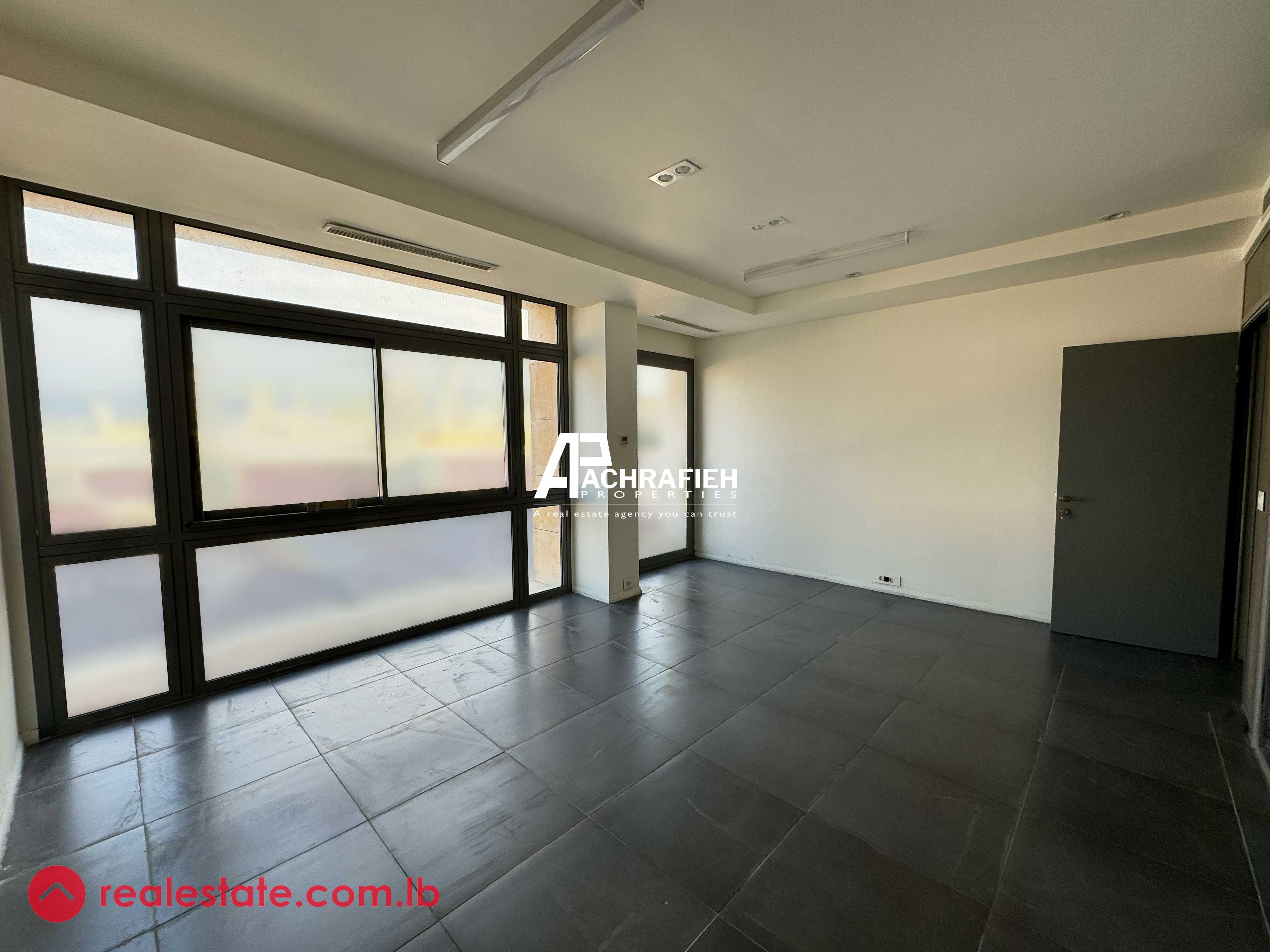 130 Sqm | 3 Offices | For Rent in Downtown