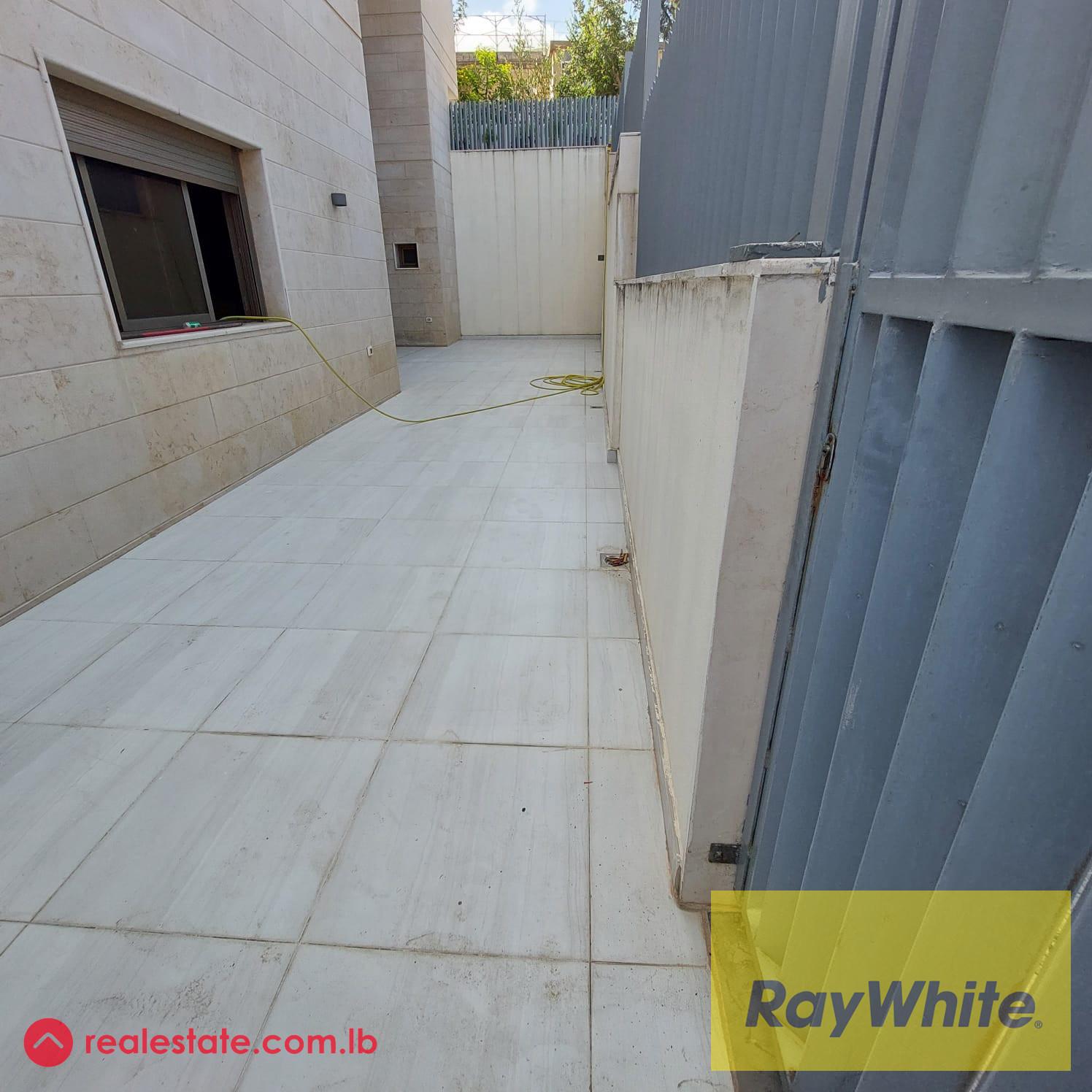 High end Apartment for sale in Kornet Chahwan