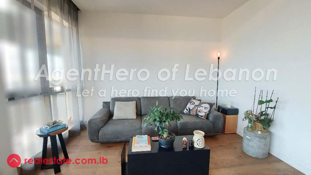Stylish Apt | Sea View | Prime Location