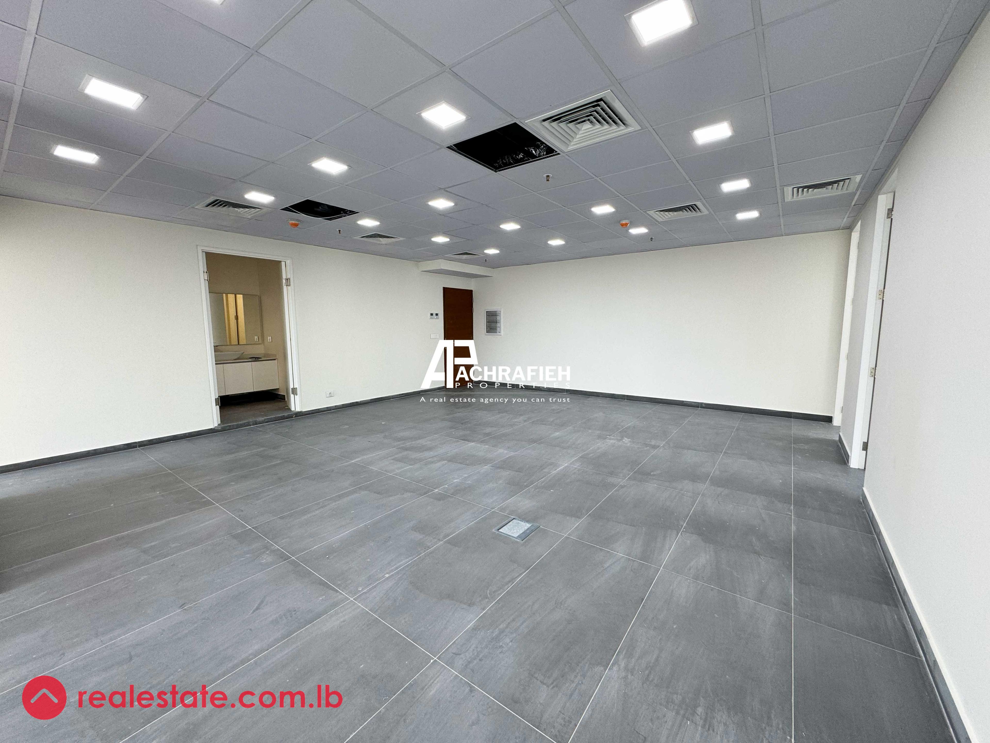 204 Sqm | Office For Rent in Achrafieh