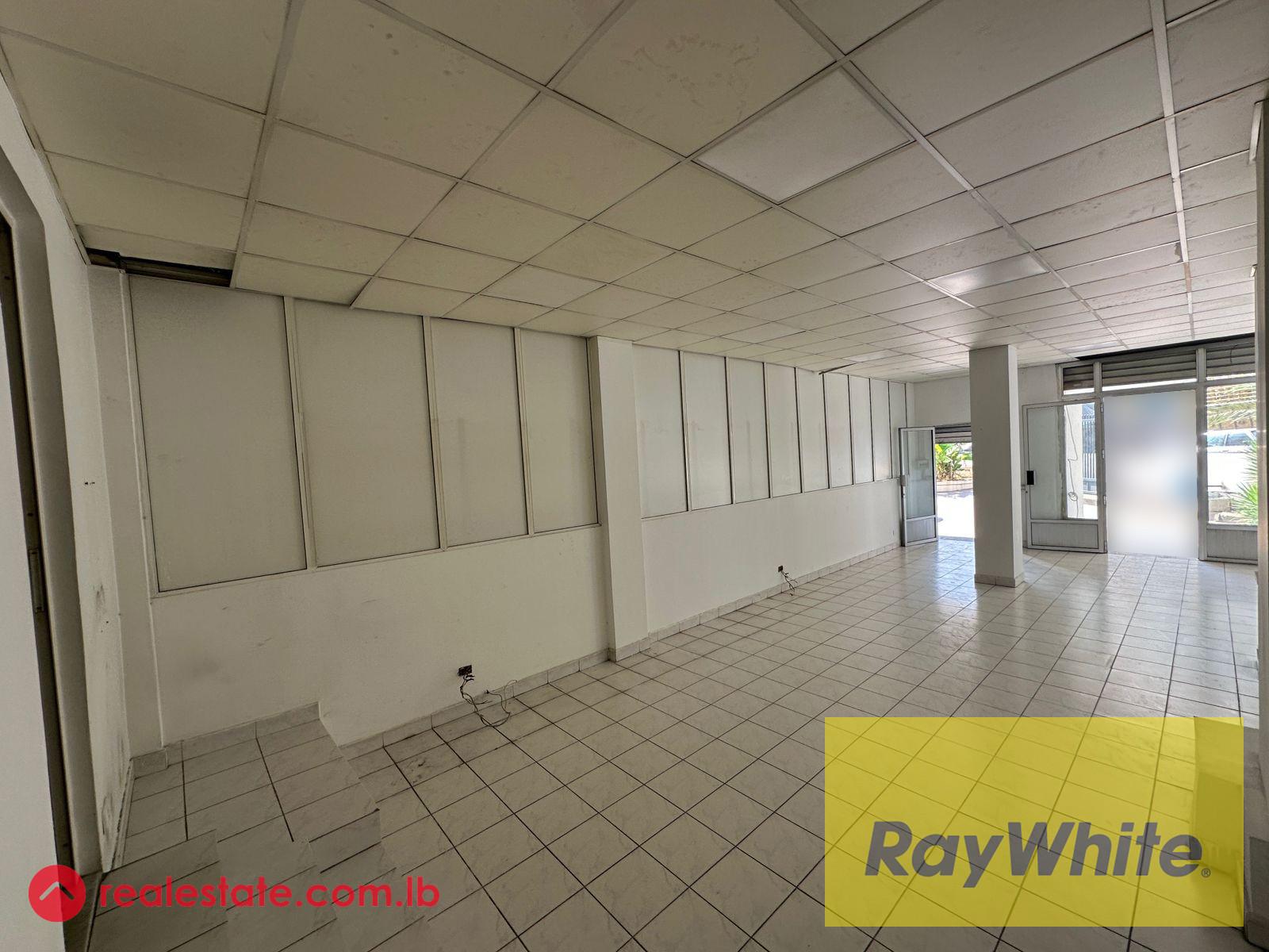 Shop and Warehouse for Rent in Jdeideh.