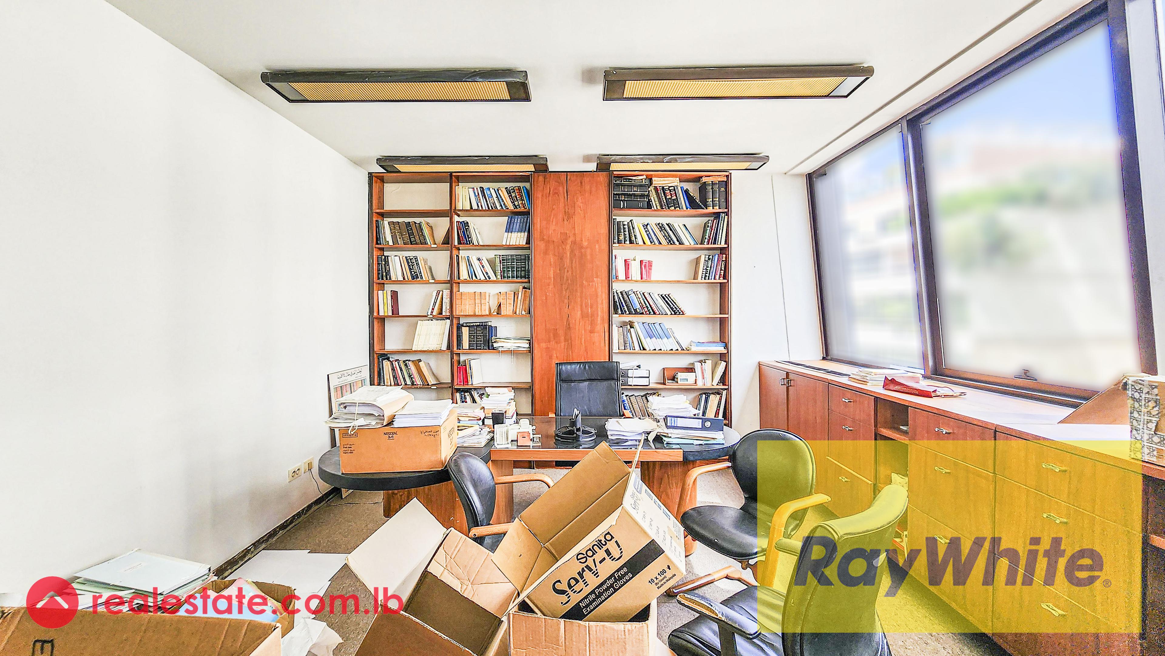 Office for rent in Achrafieh