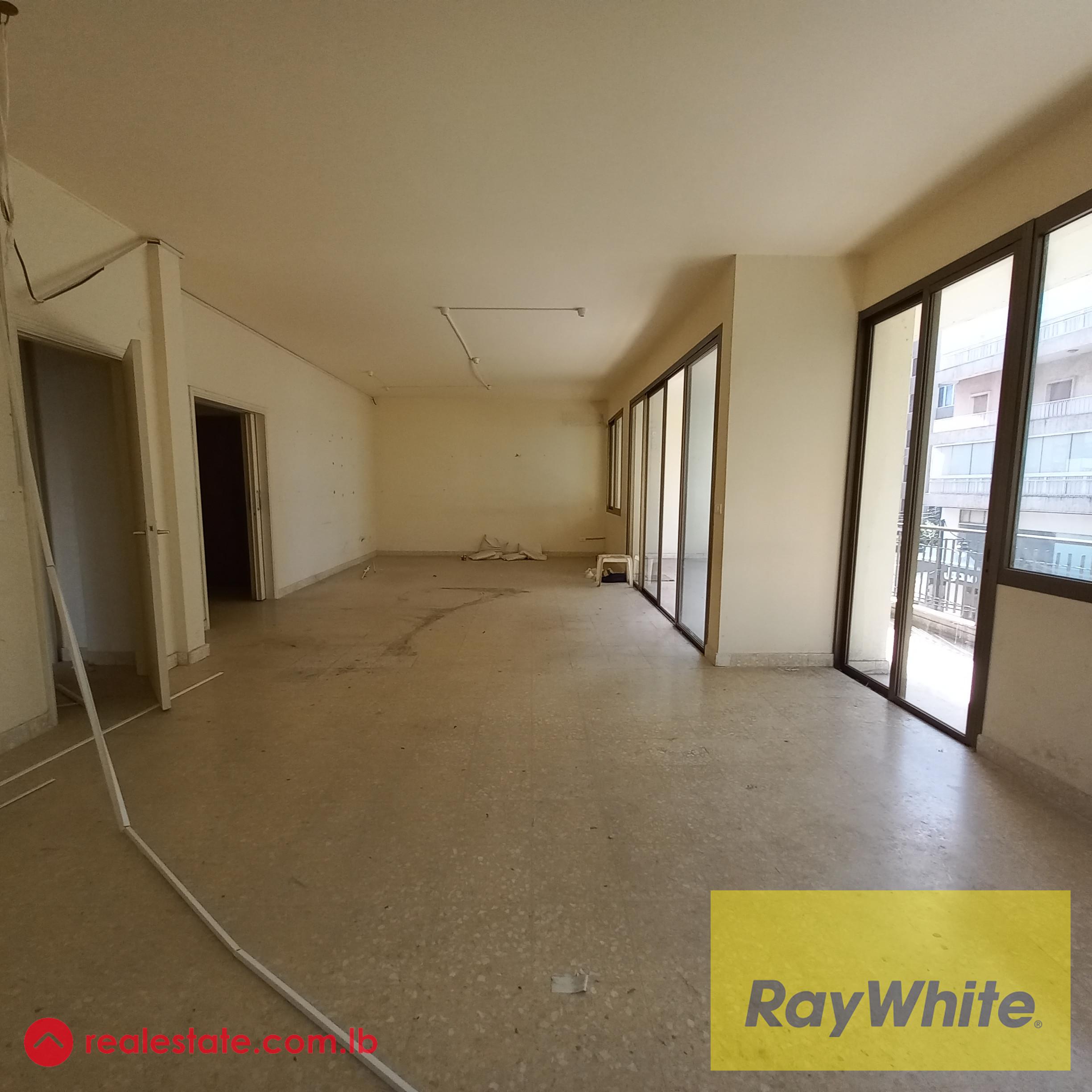 Office in Jal el Dib of 300 sqm for rent