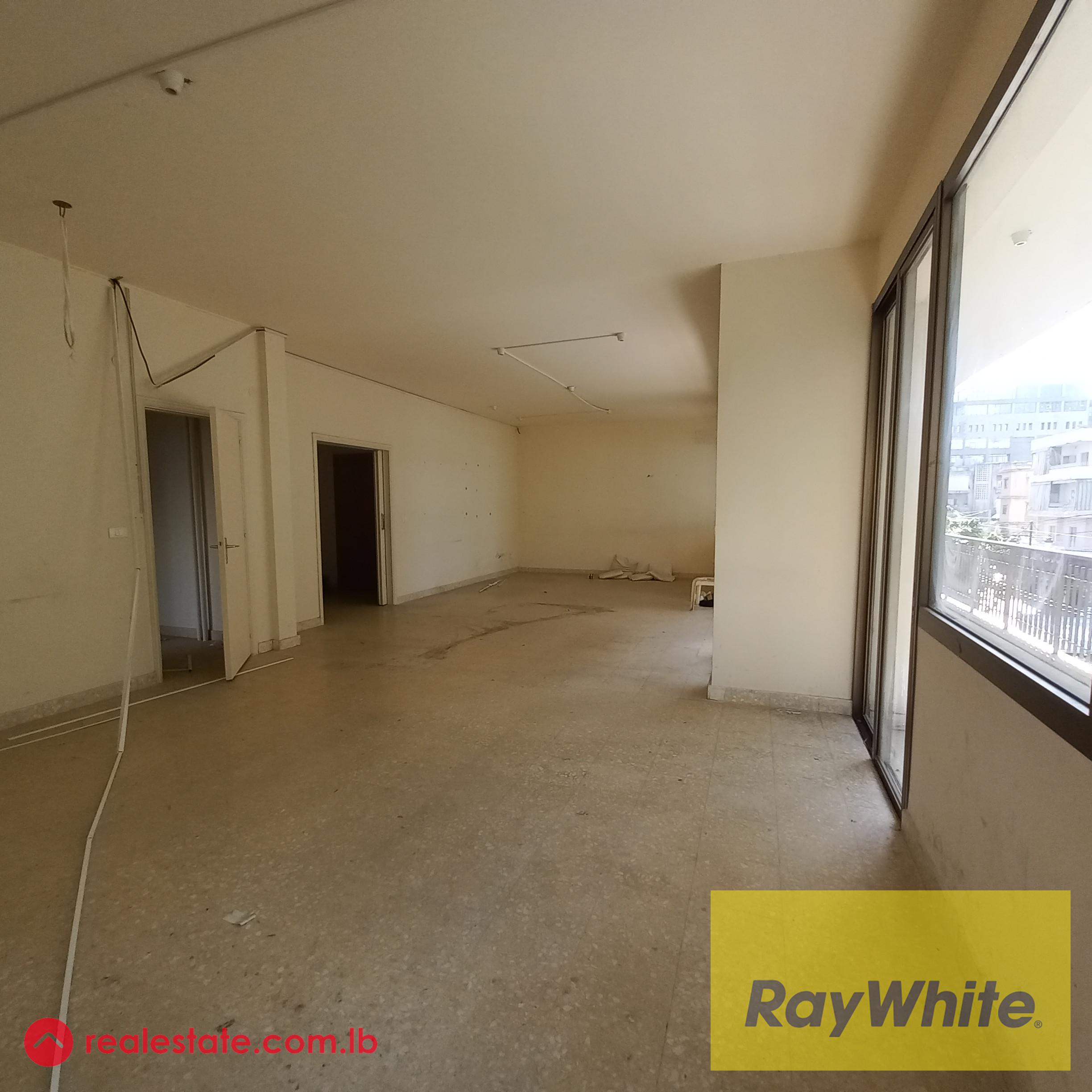 Office in Jal el Dib of 300 sqm for rent