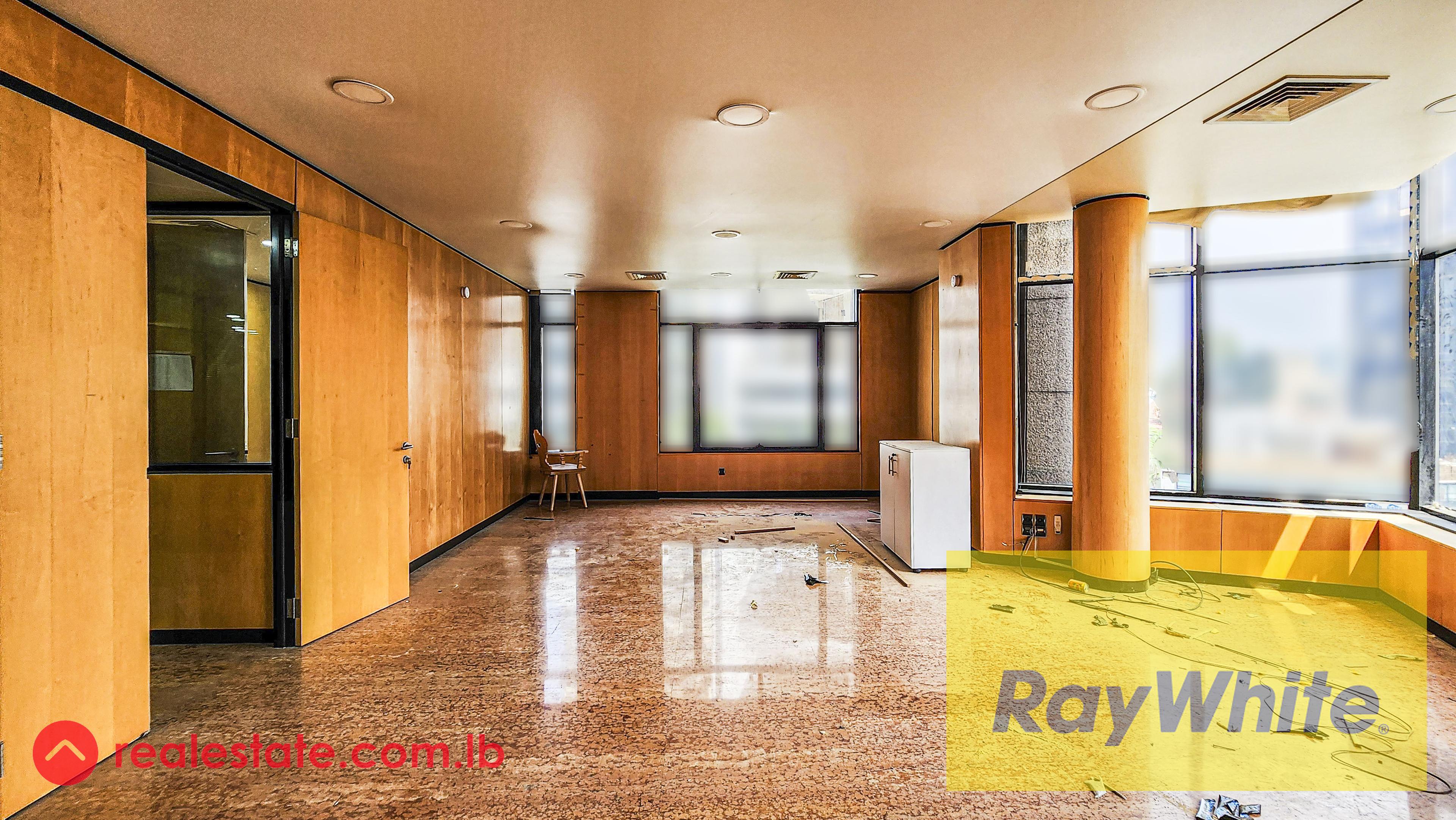 Office for rent in Achrafieh