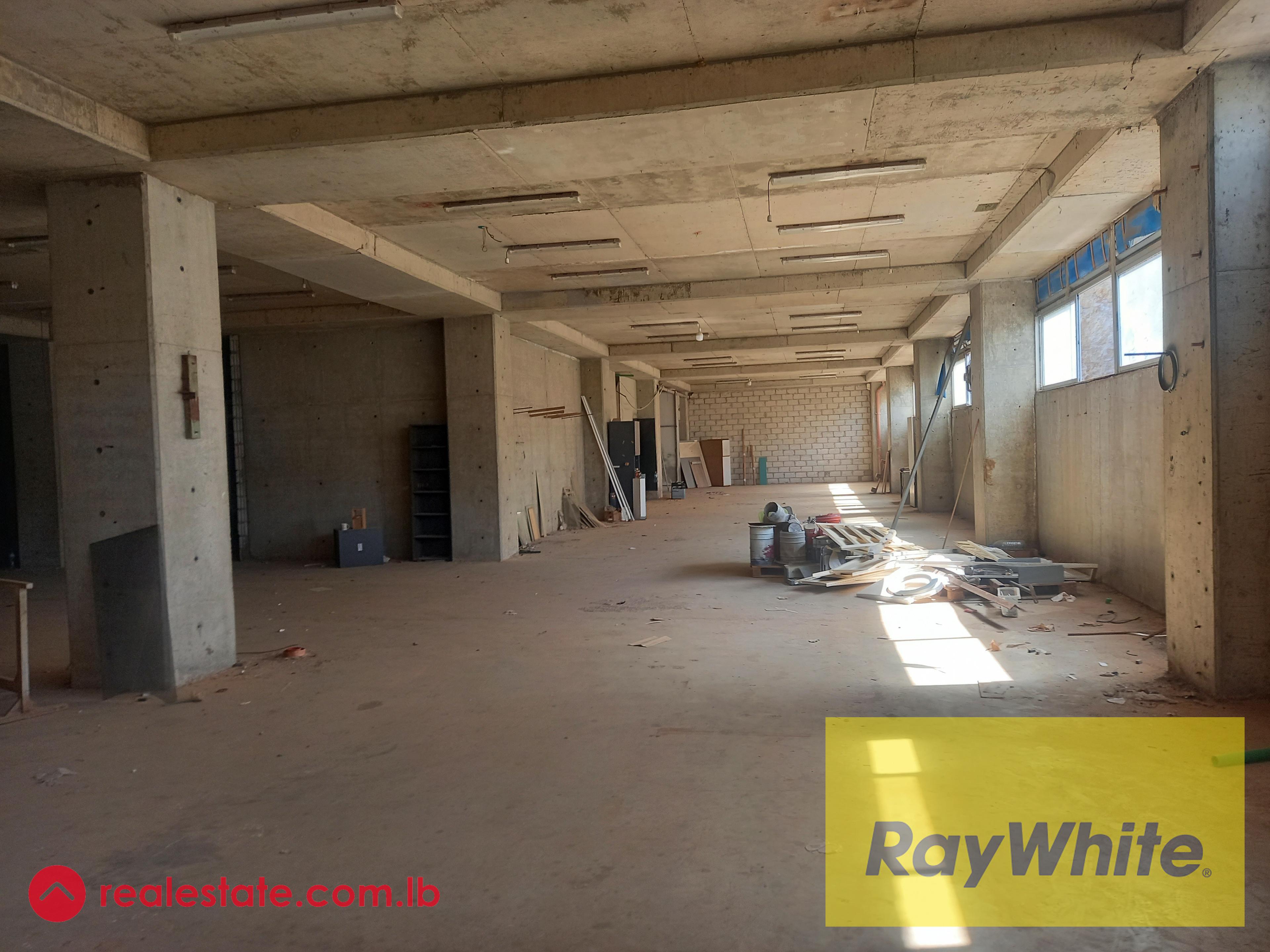Warehouse For Rent In Roumieh