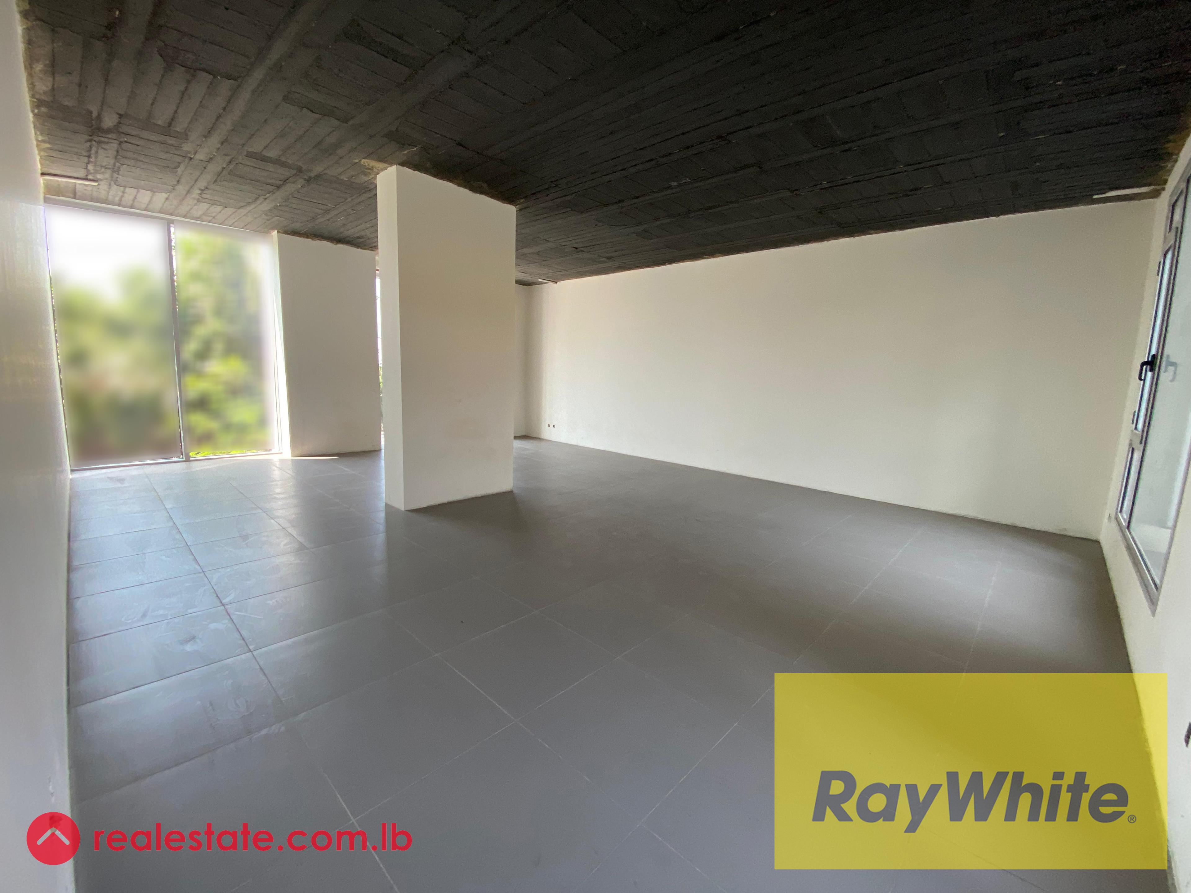 Office for rent in Naqqache