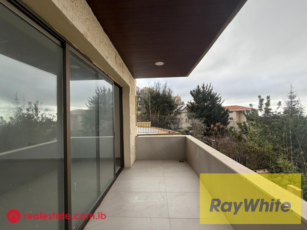 3 BR + garden for sale in Jouret El Ballout