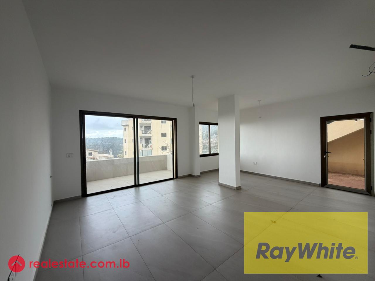 3 BR + garden for sale in Jouret El Ballout