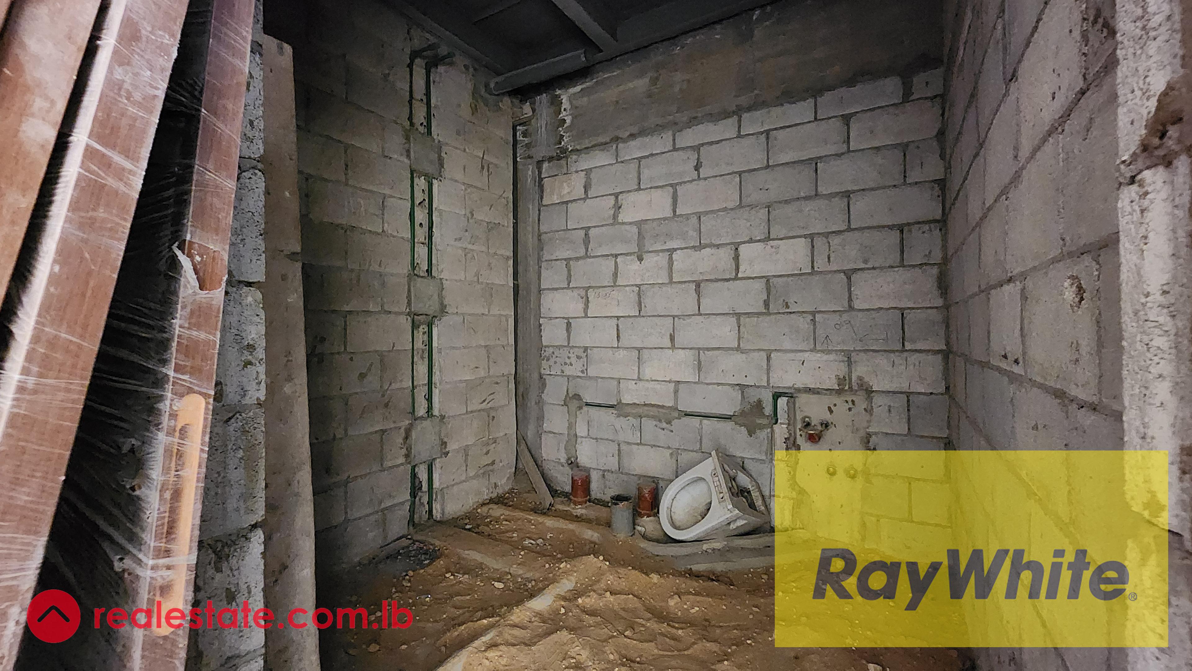 Shop for sale in Achrafieh