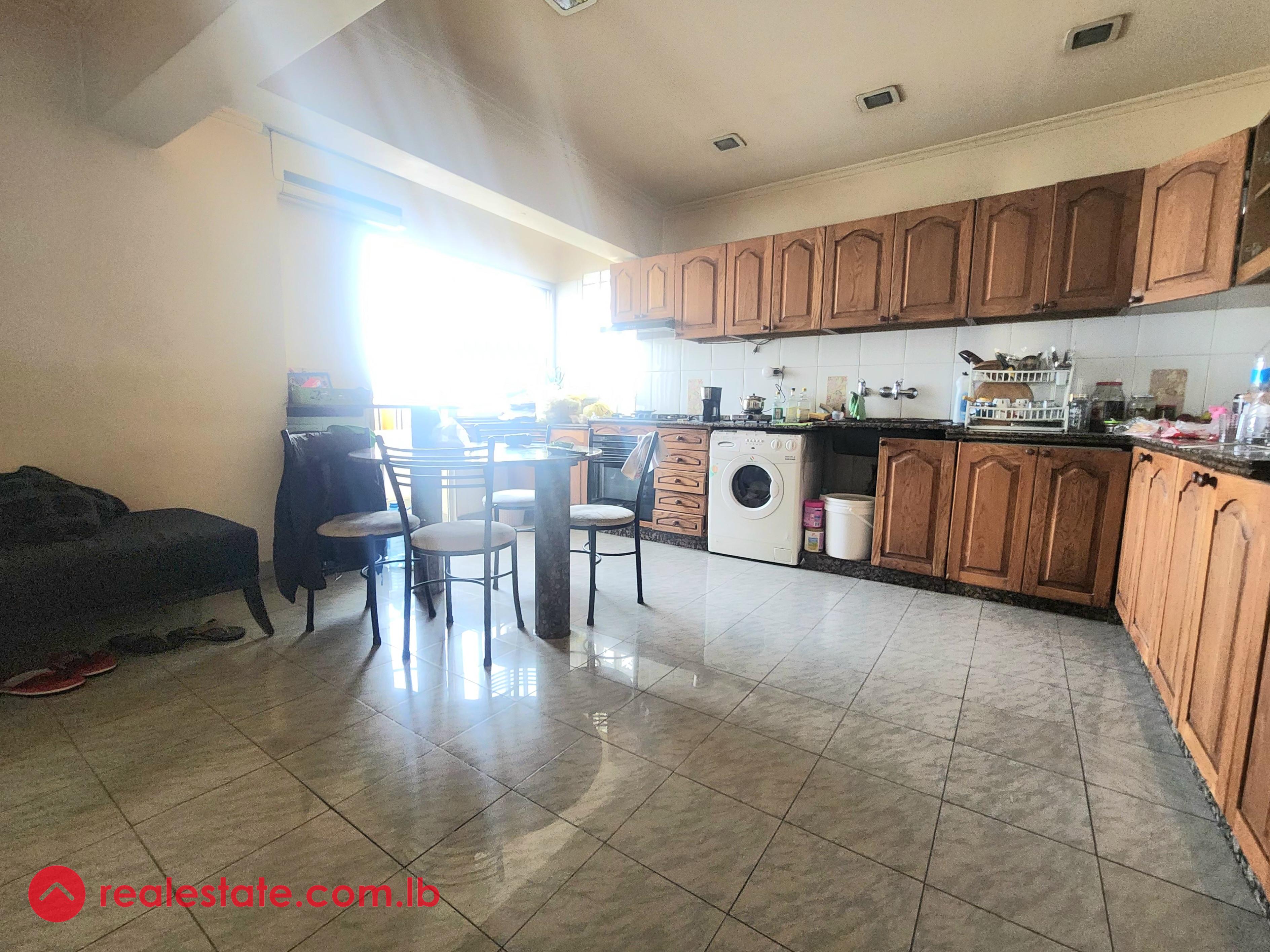 Spacious | sunny | prime location