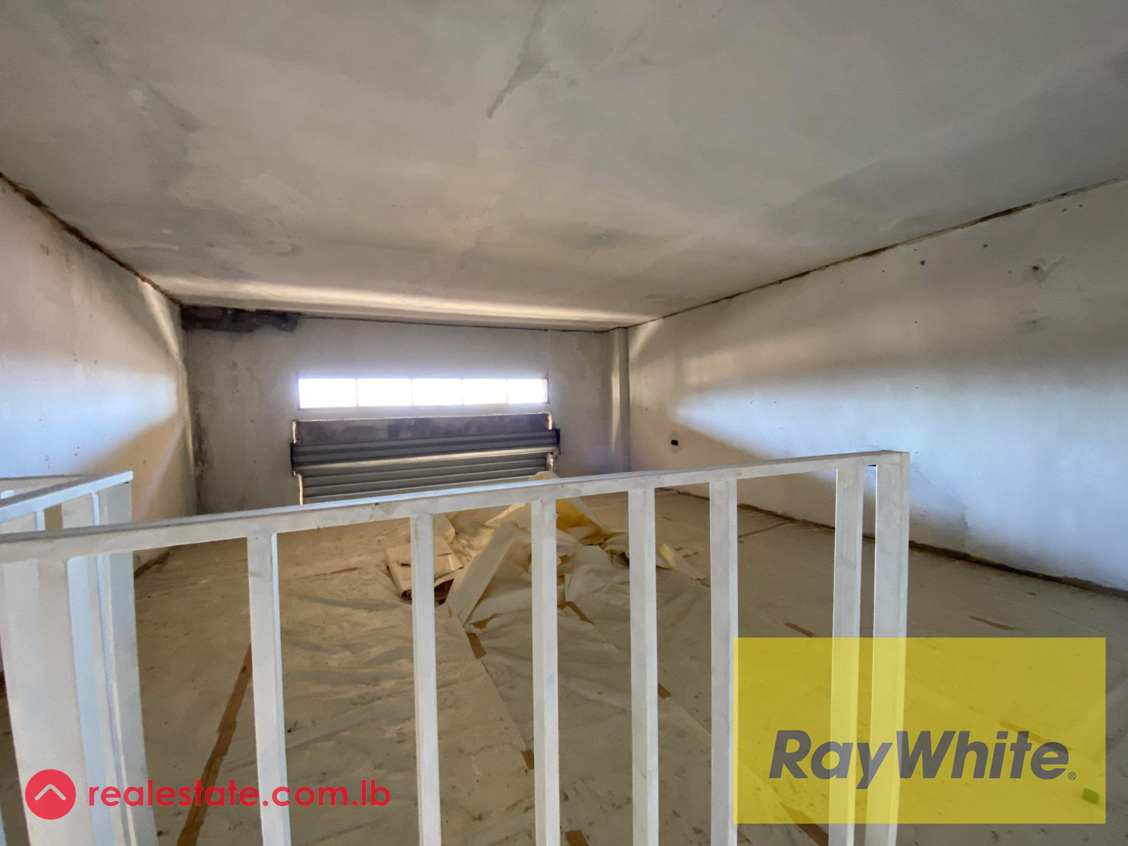 Shop for rent in Dbayeh