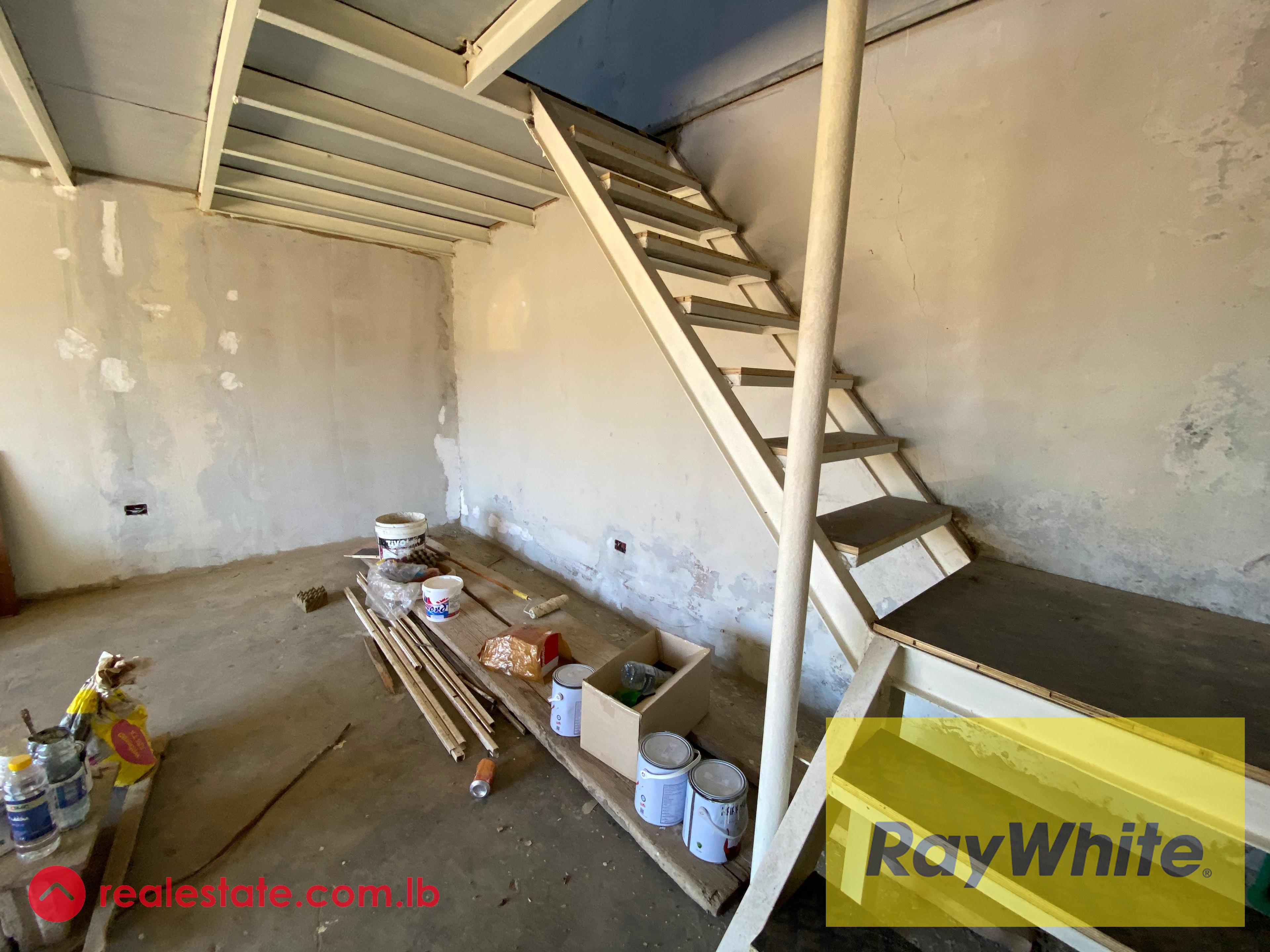 Shop for rent in Dbayeh