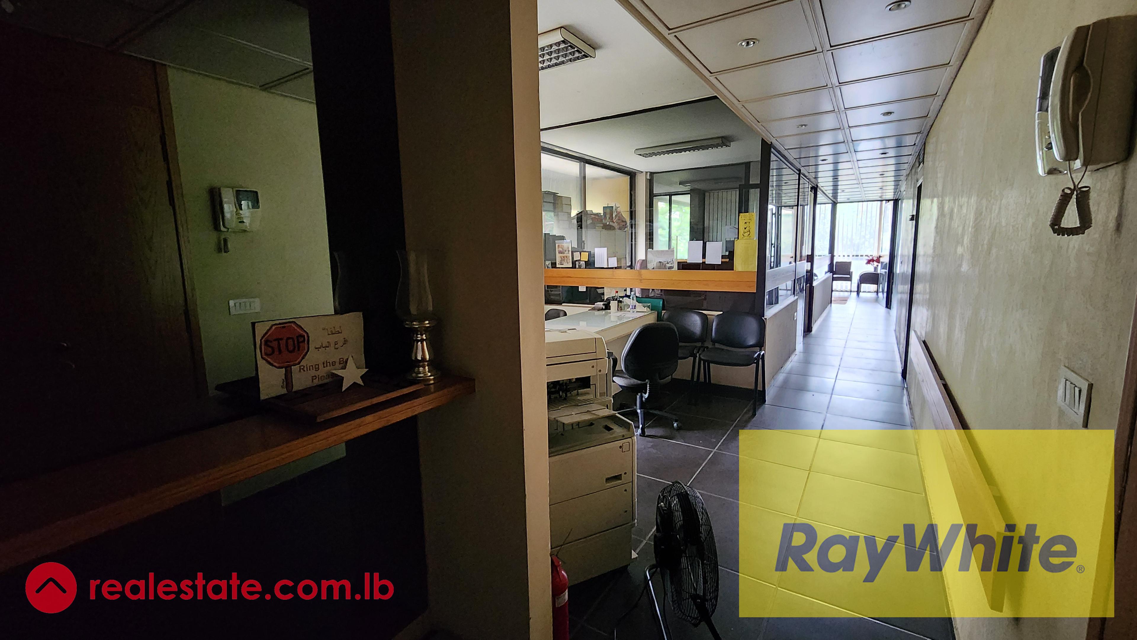 Office for rent in Louaizeh