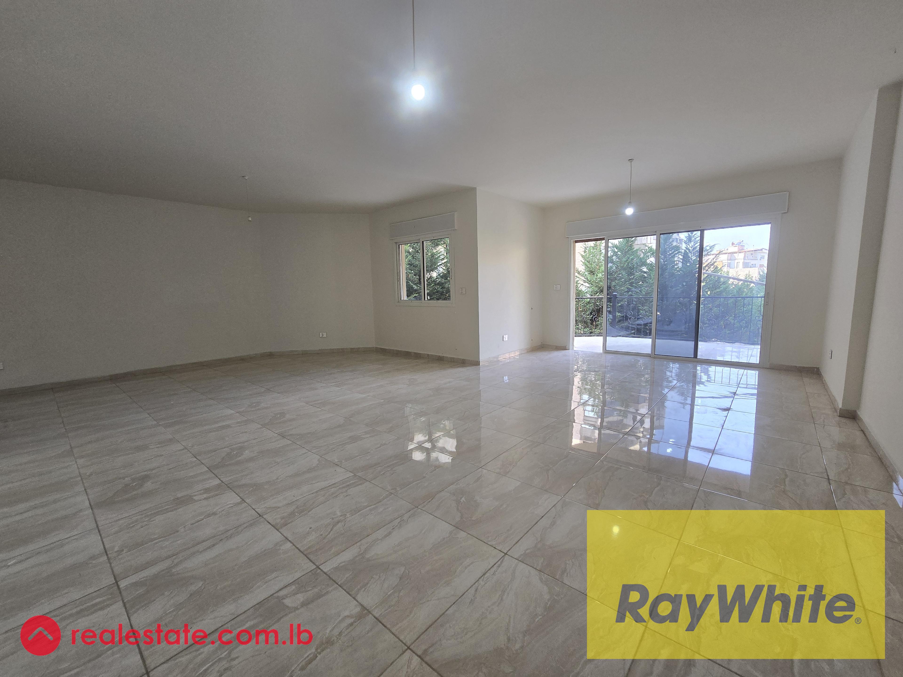Apartment with garden for sale in Dik el Mehdi