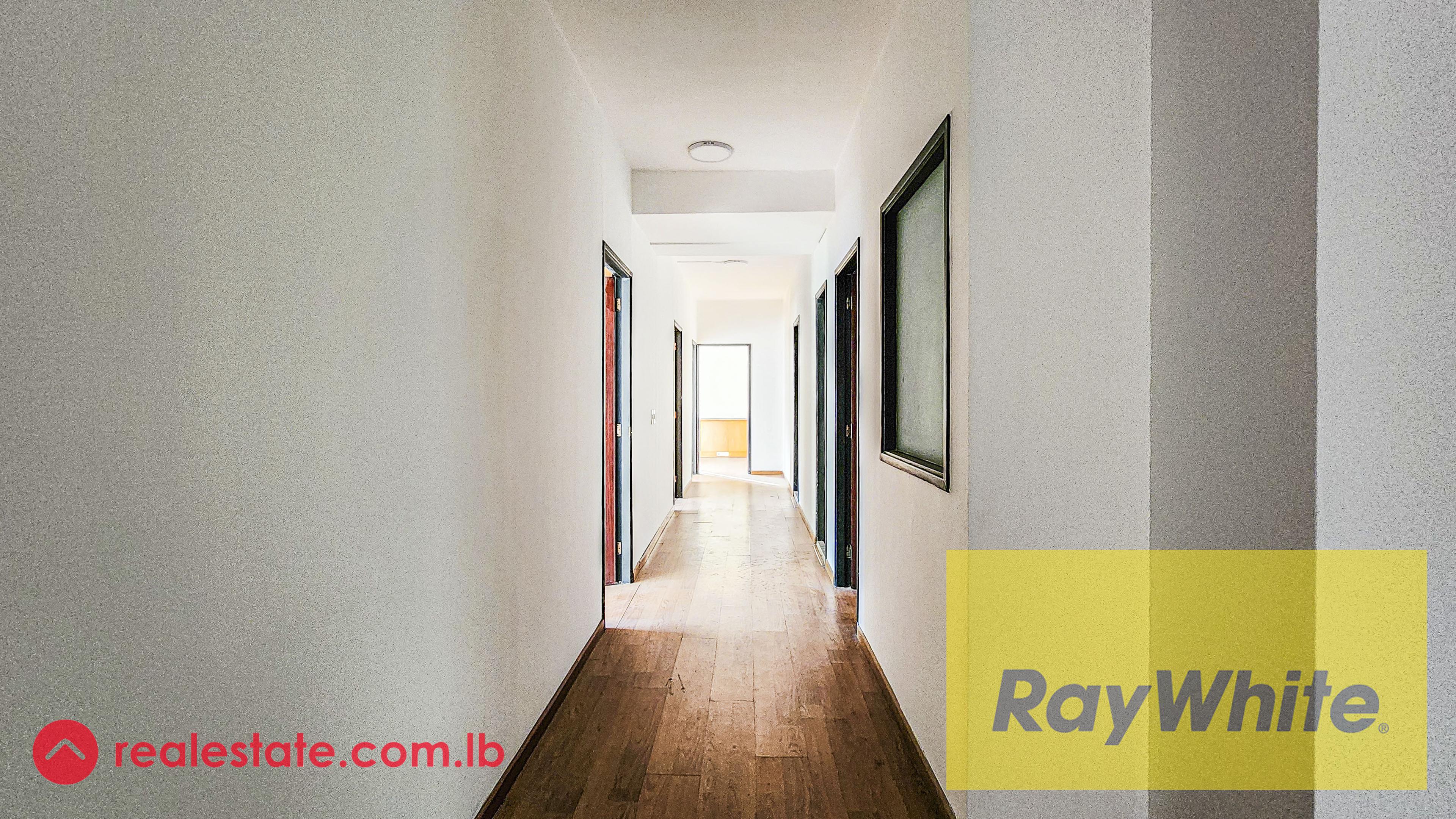 Office for rent in Achrafieh