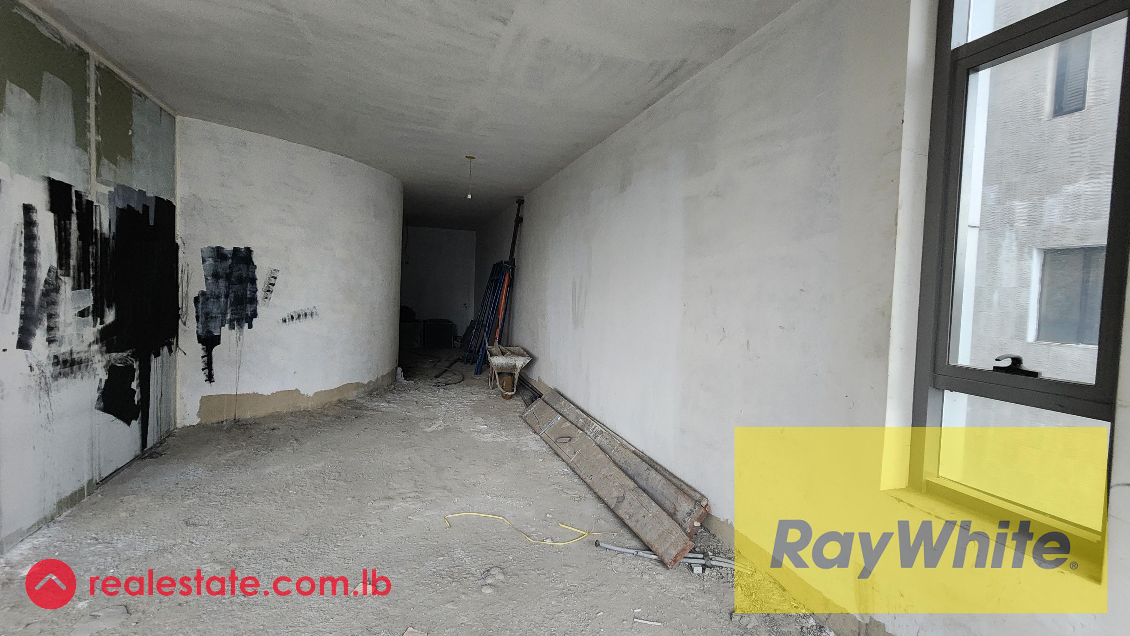 400sqm Space in Hazmieh For Rent | office, showroom or retail