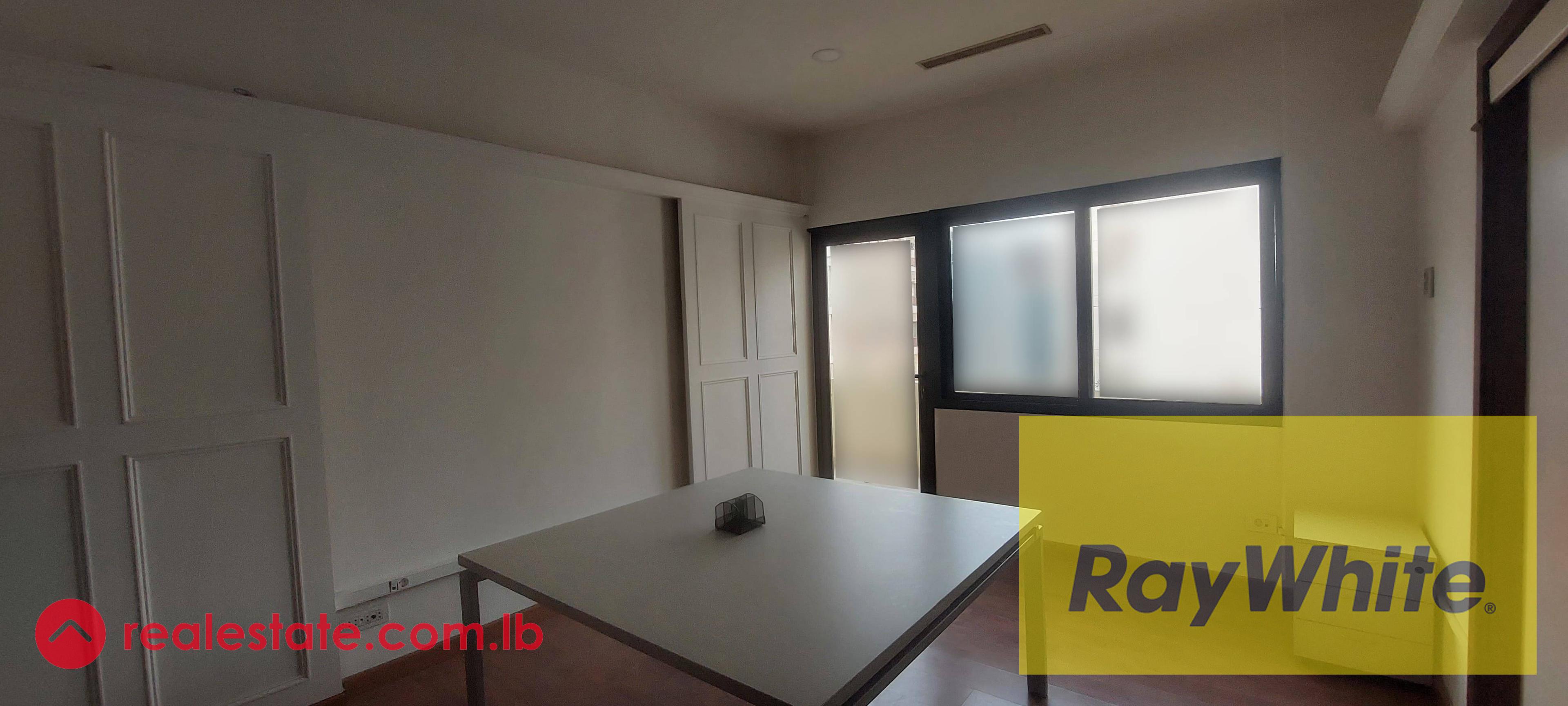 Office for rent in Badaro