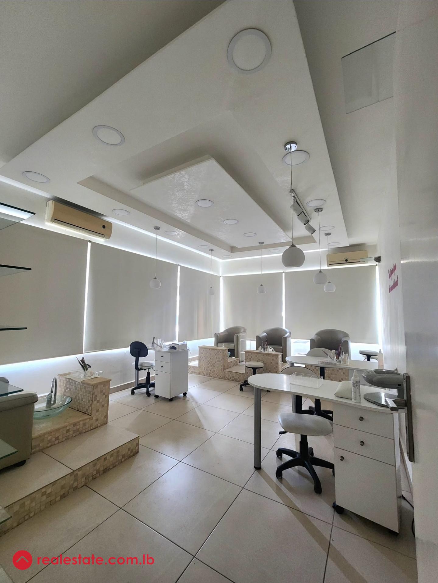 Spa | fully equipped | prime location