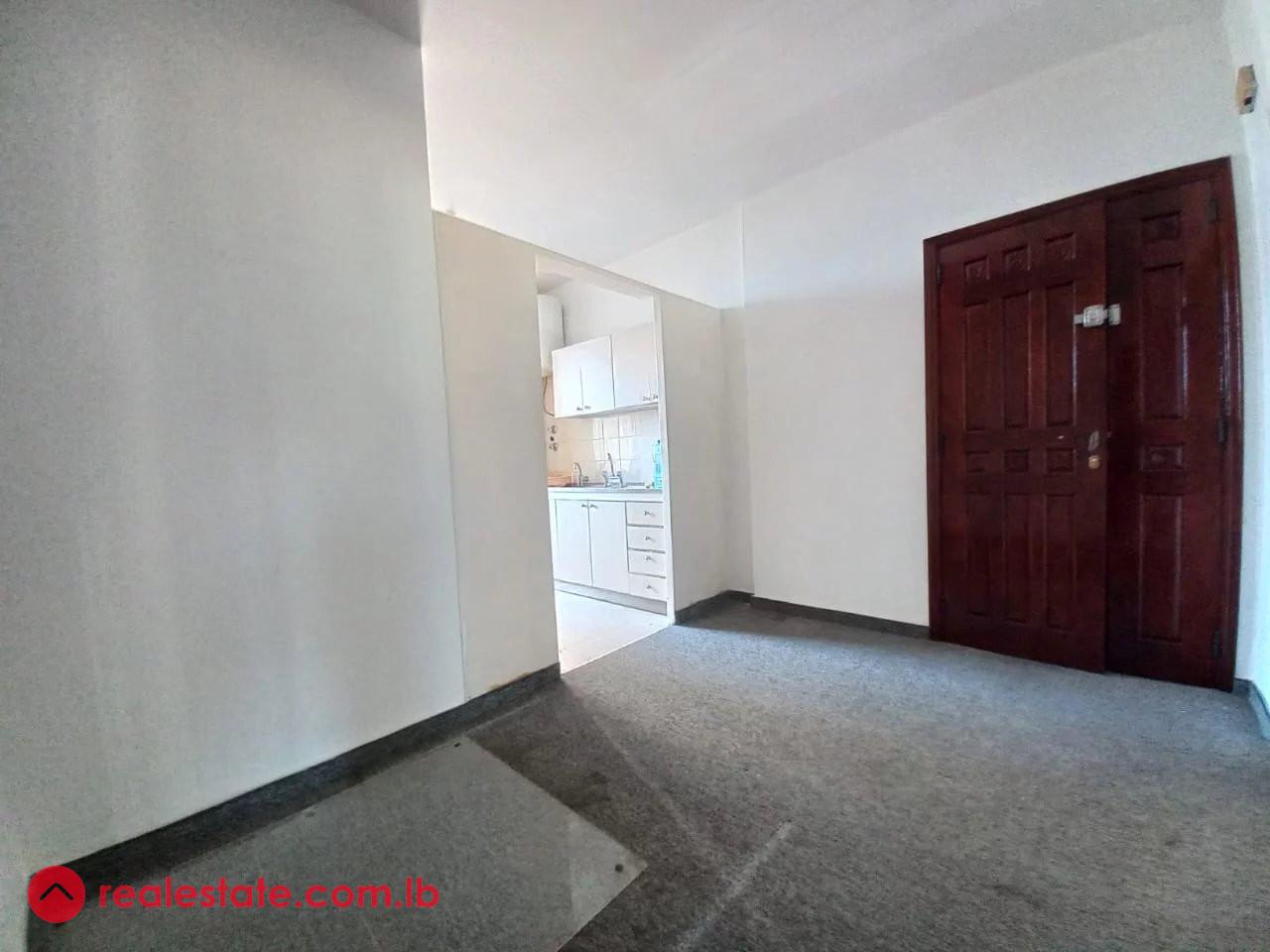 Executive office space for rent in dekwaneh!!