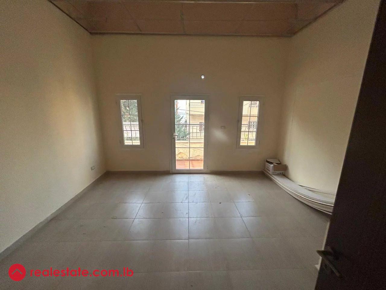 Triplex for sale in the heart of Kousba-Koura