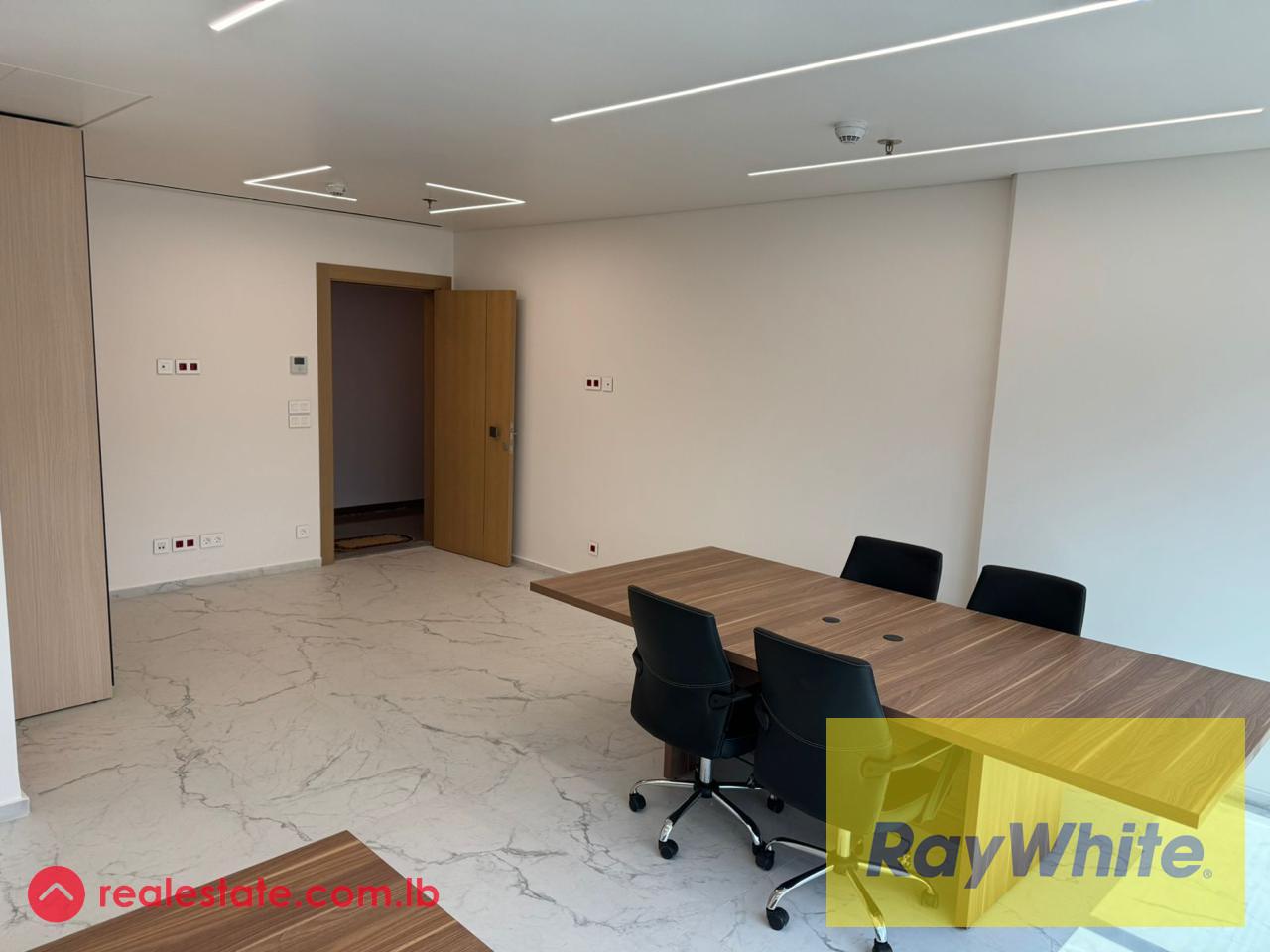 Office for rent in Dbayeh