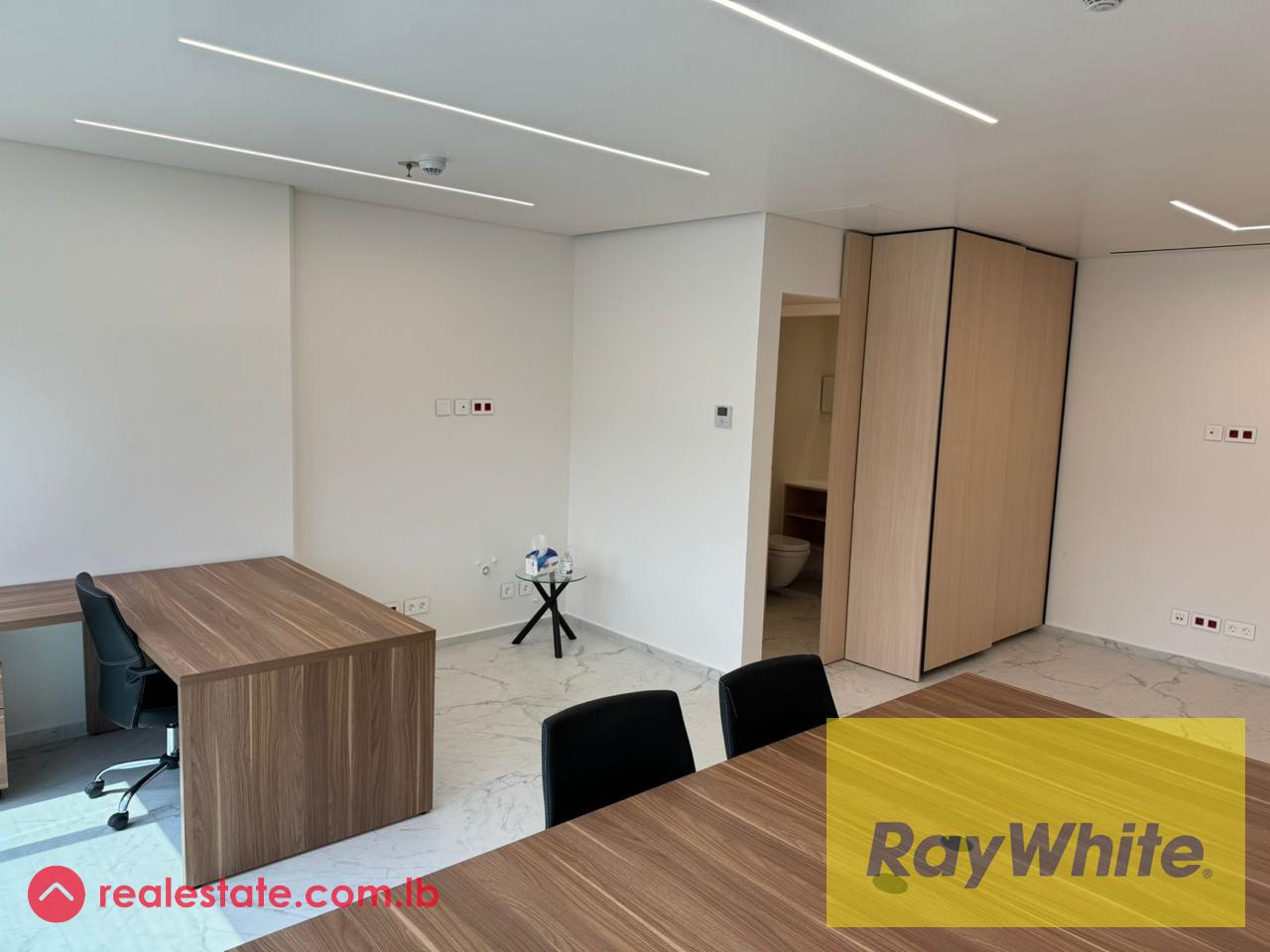 Office for rent in Dbayeh