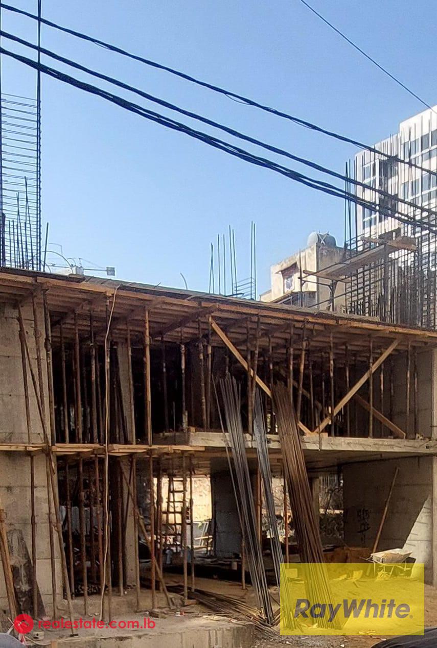 Apartment for sale in Furn El Chebbak