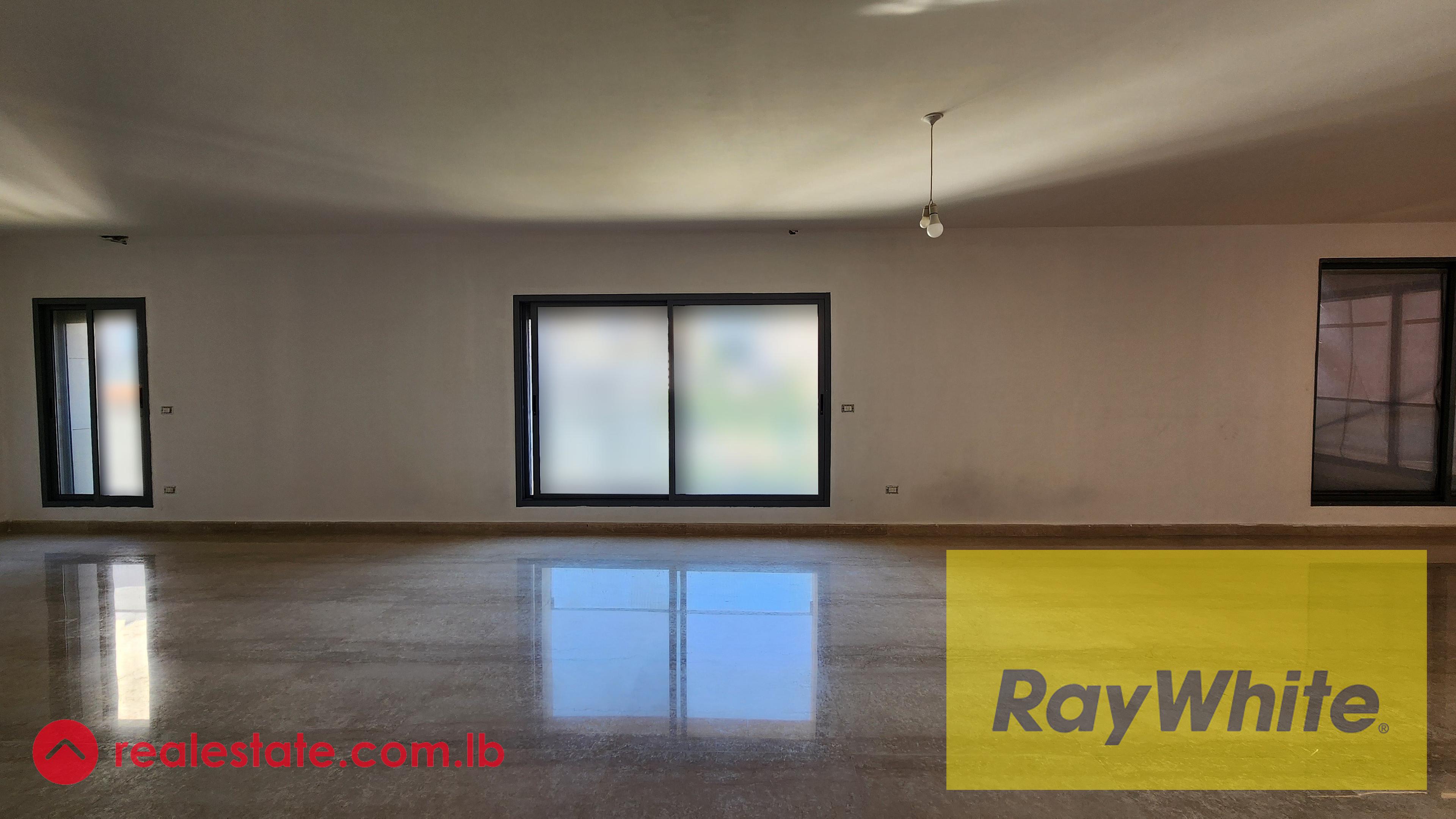 Full-Floor Apartment for Sale in Horch Tabet – Prime Location