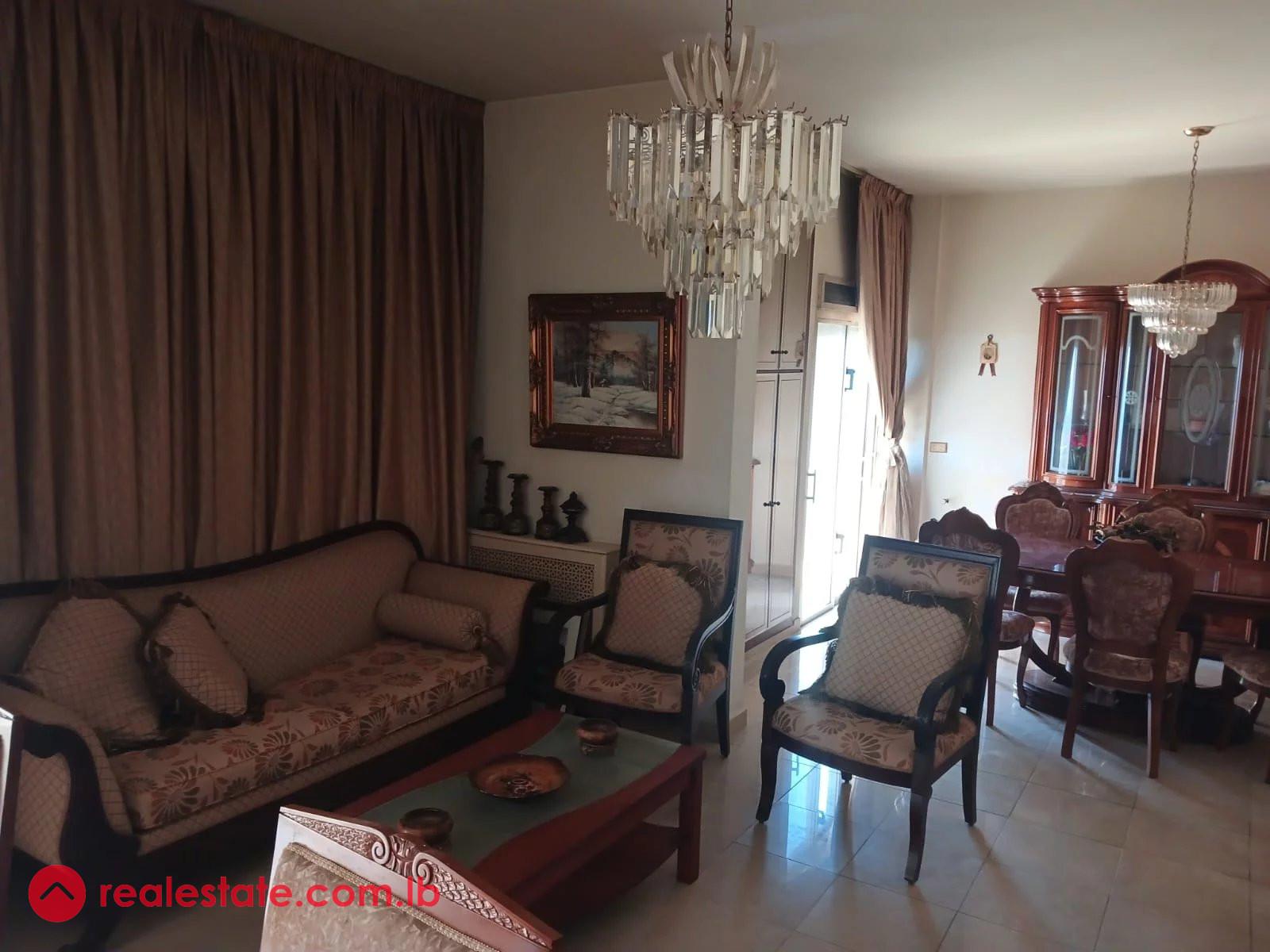 Apartment with terrace in the heart of Haret Sakher