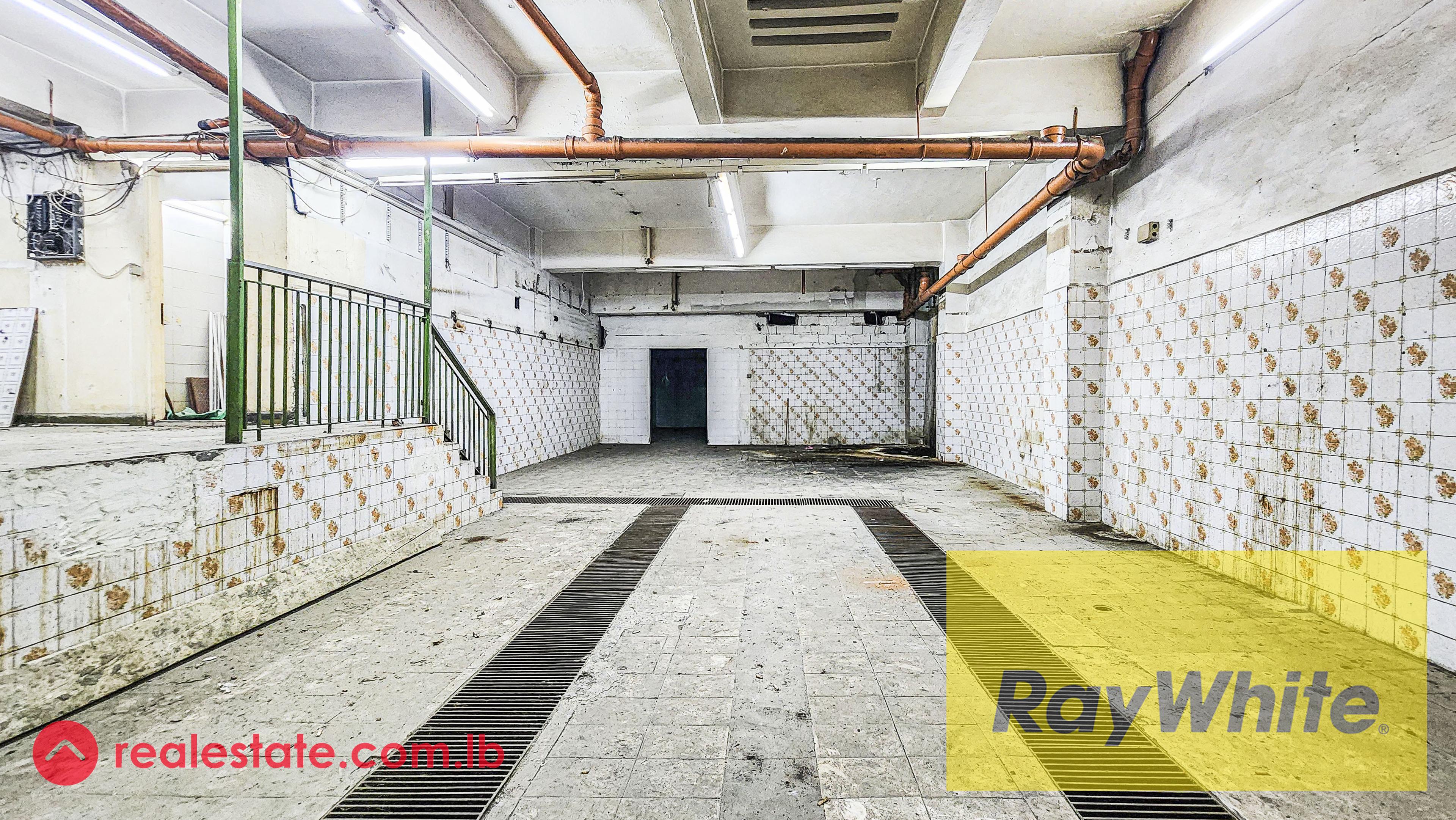 Warehouse for rent in Achrafieh