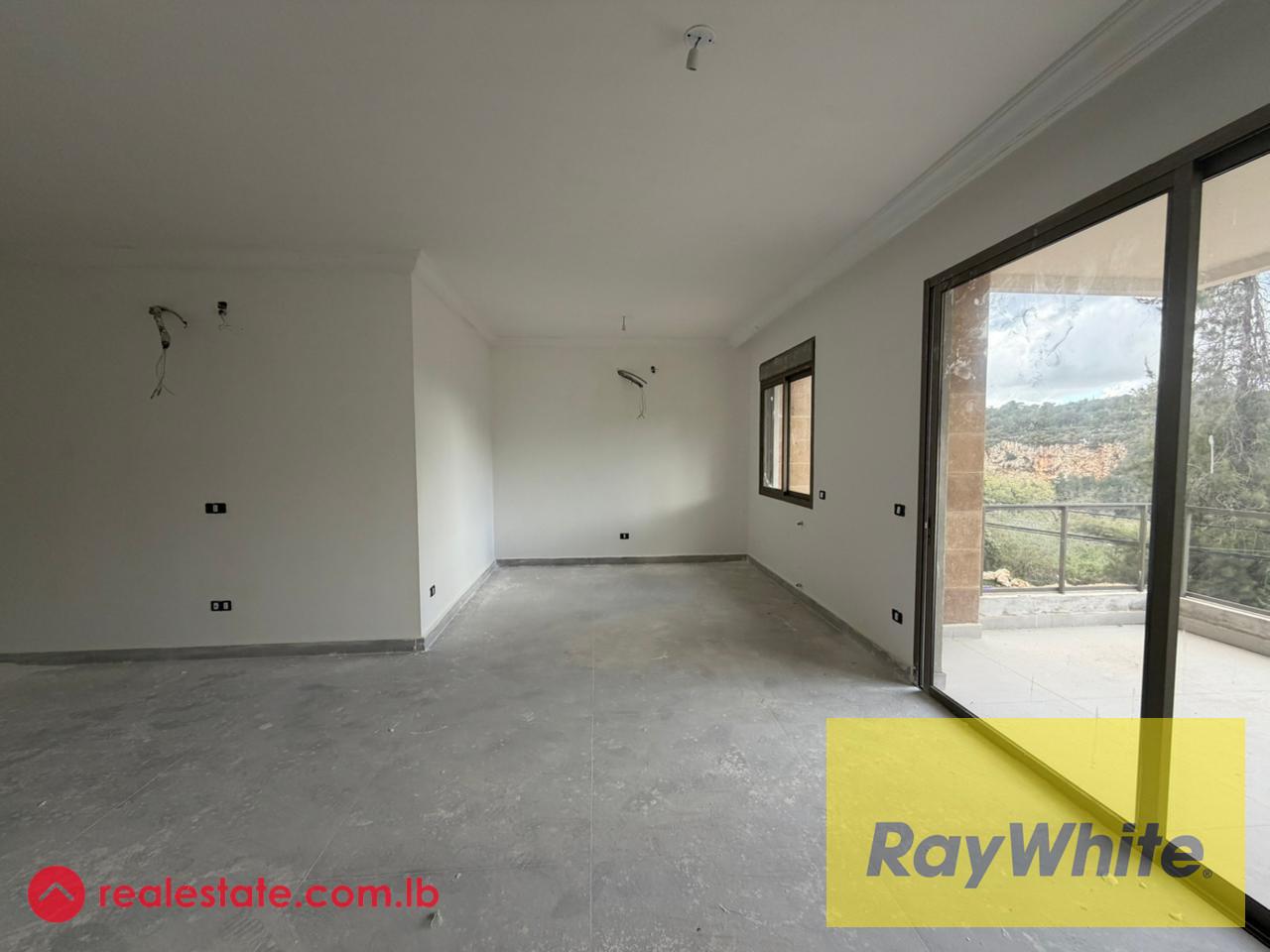 Brand new apartment for sale in Jouret el Ballout