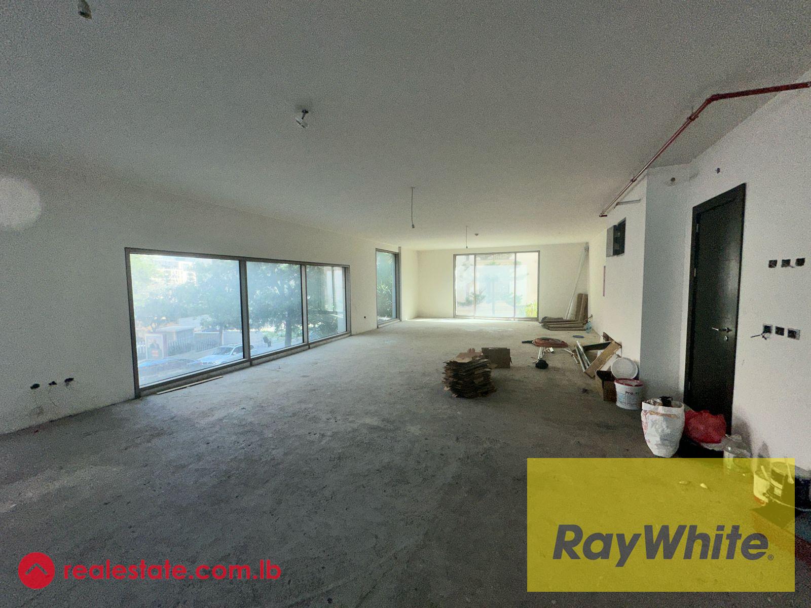 Showroom For Rent in downtown