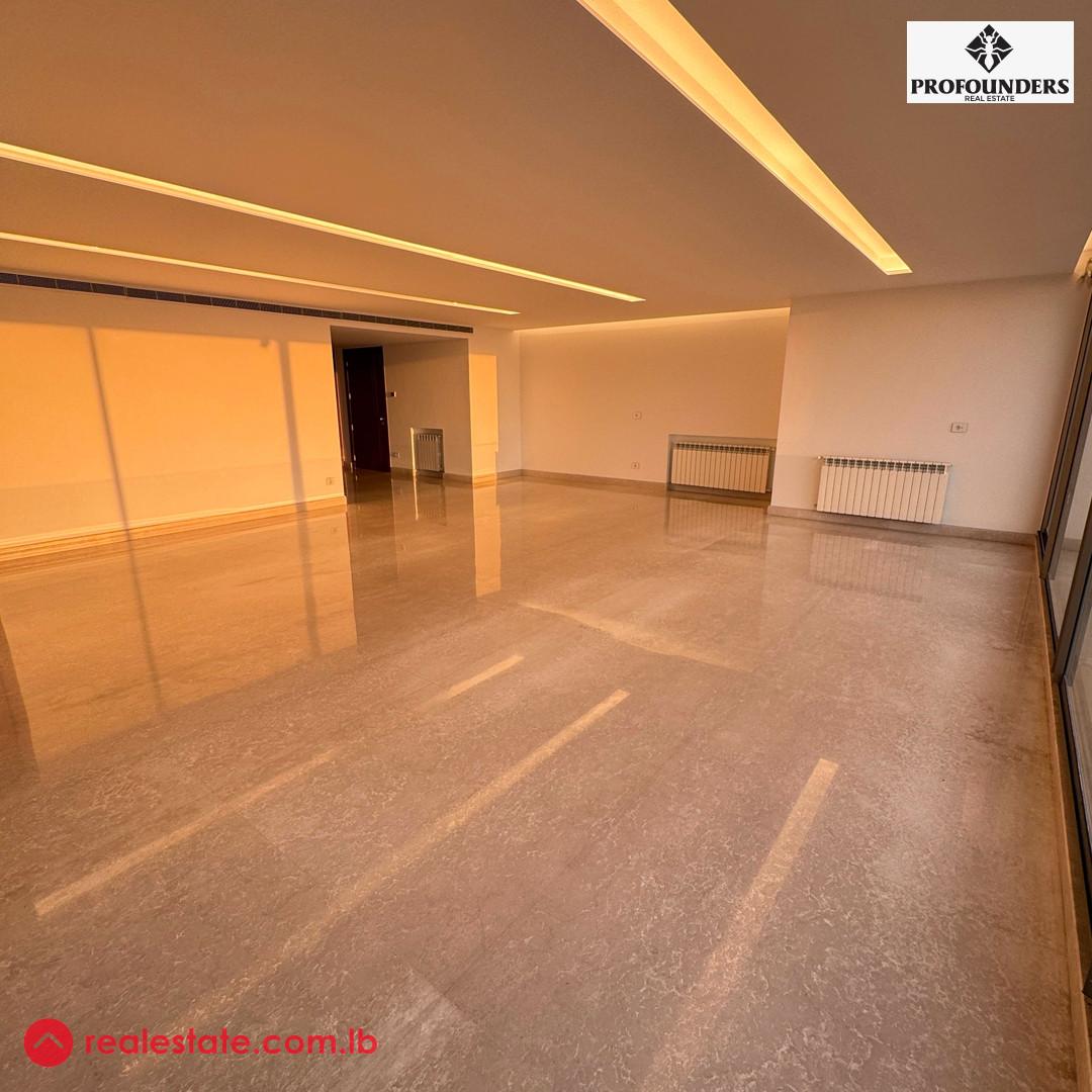 Luxury-End | View |Easy Access | Shared Gym