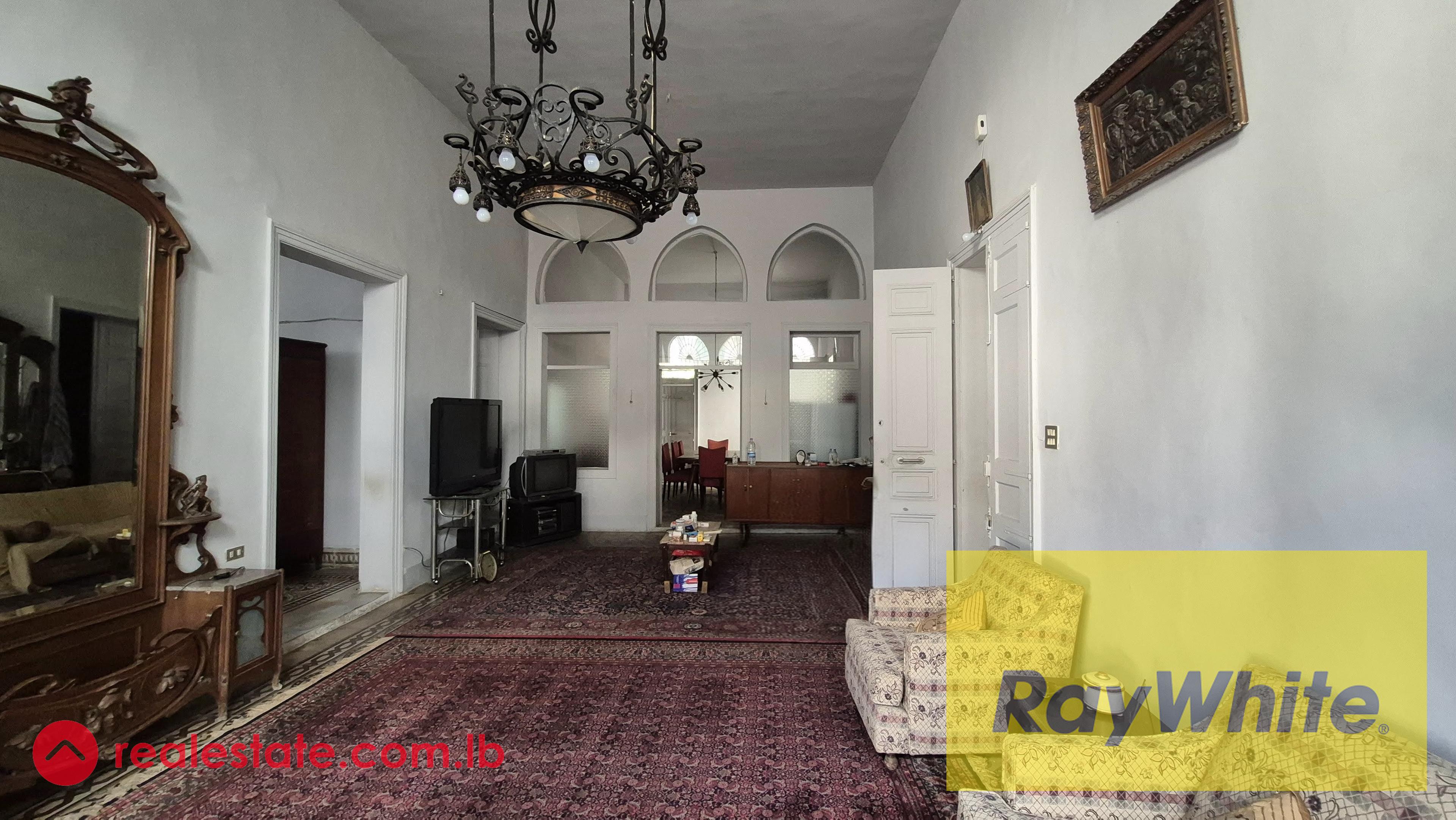 Building for sale in Achrafieh