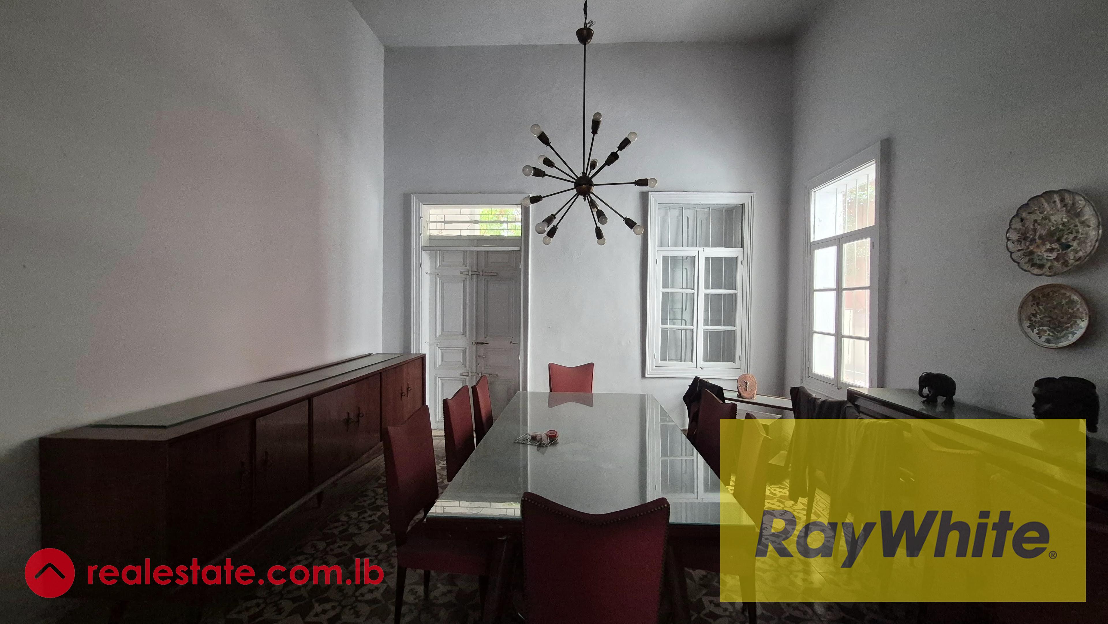 Building for sale in Achrafieh