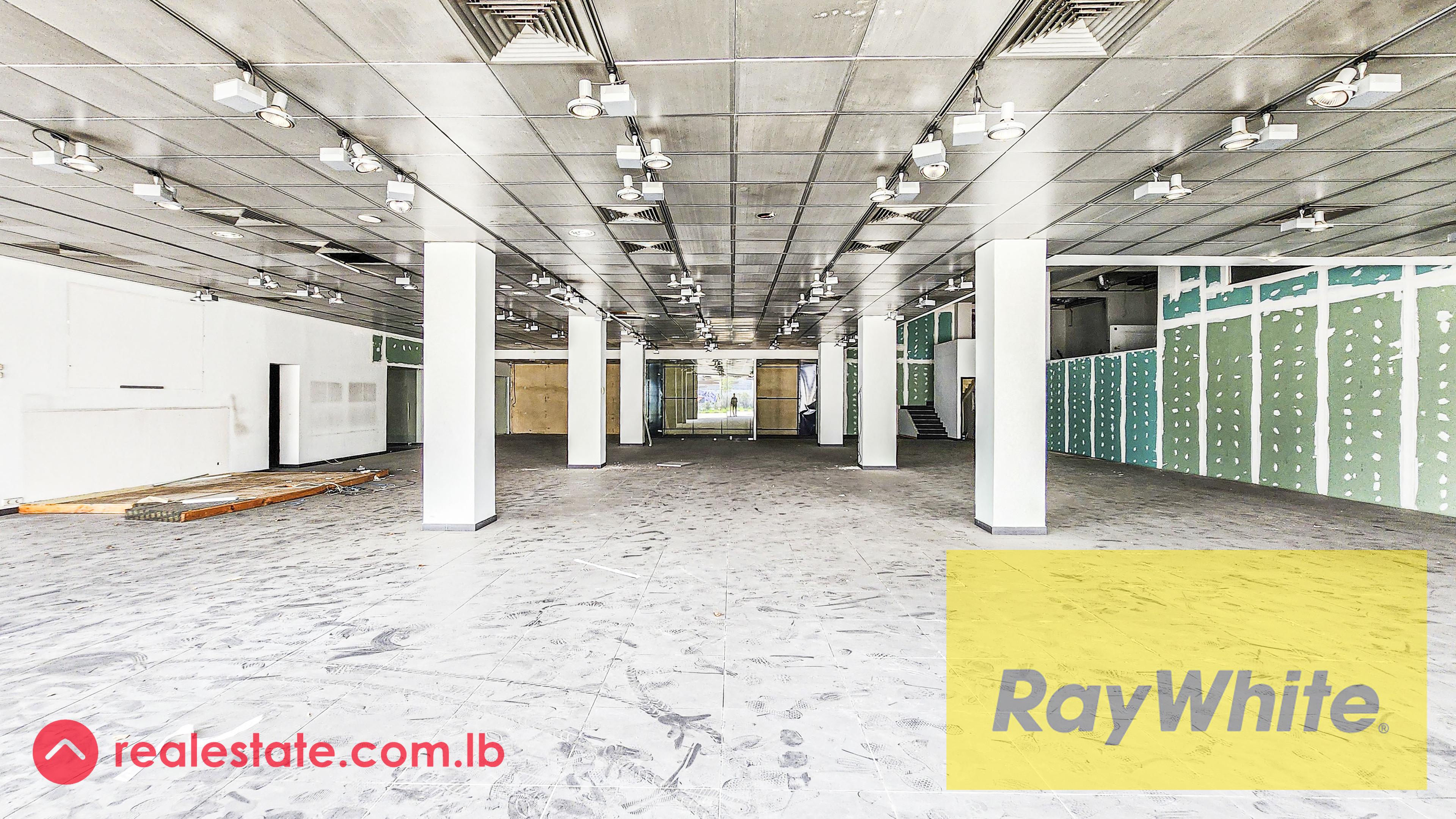 Showroom for sale in Achrafieh